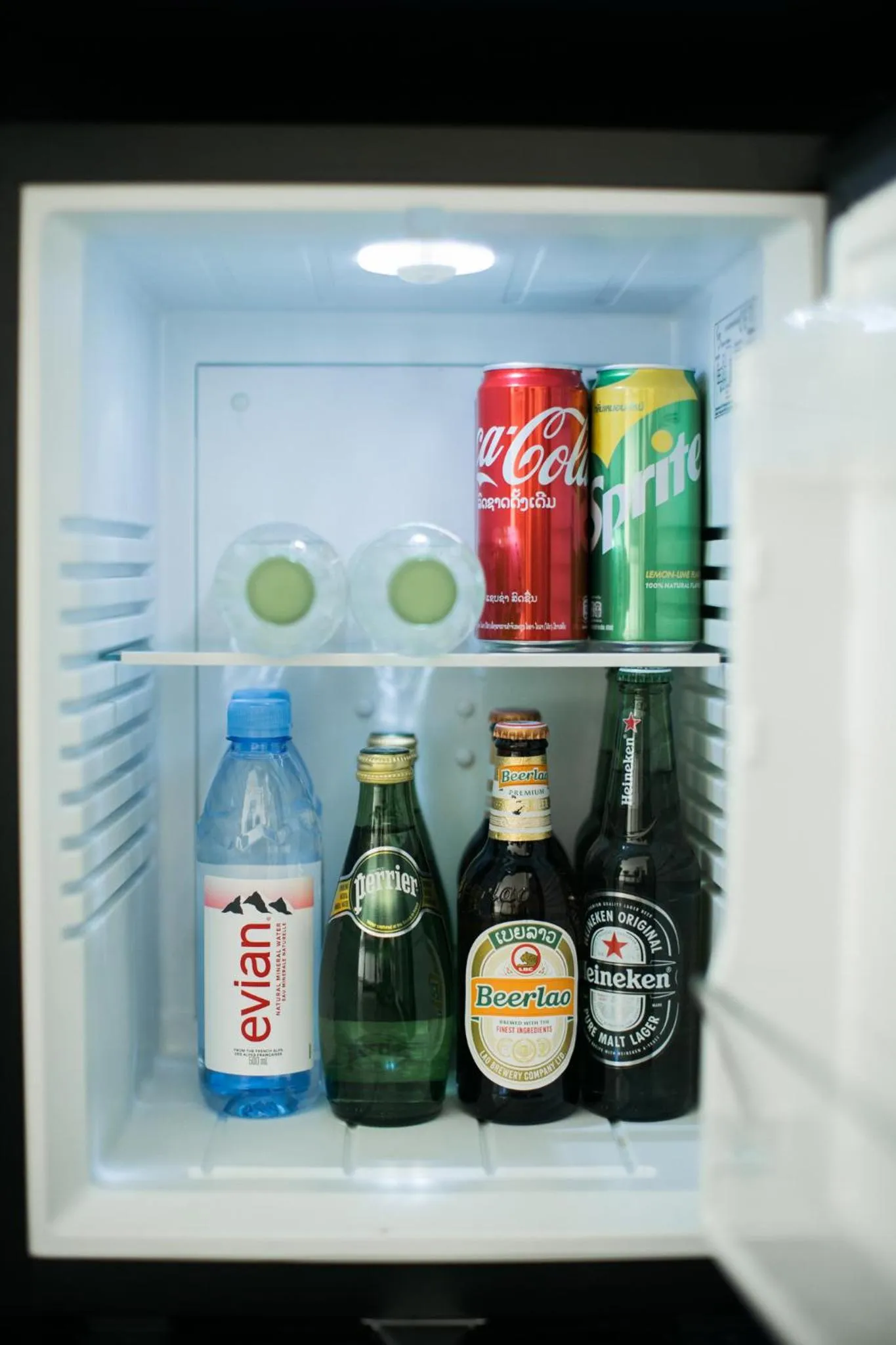 oven in SureStay Hotel by Best Western Vientiane