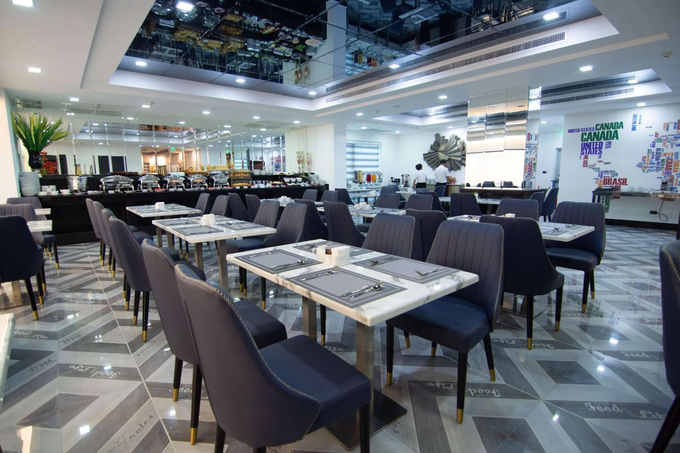 Restaurant/places to eat in SureStay Hotel by Best Western Vientiane