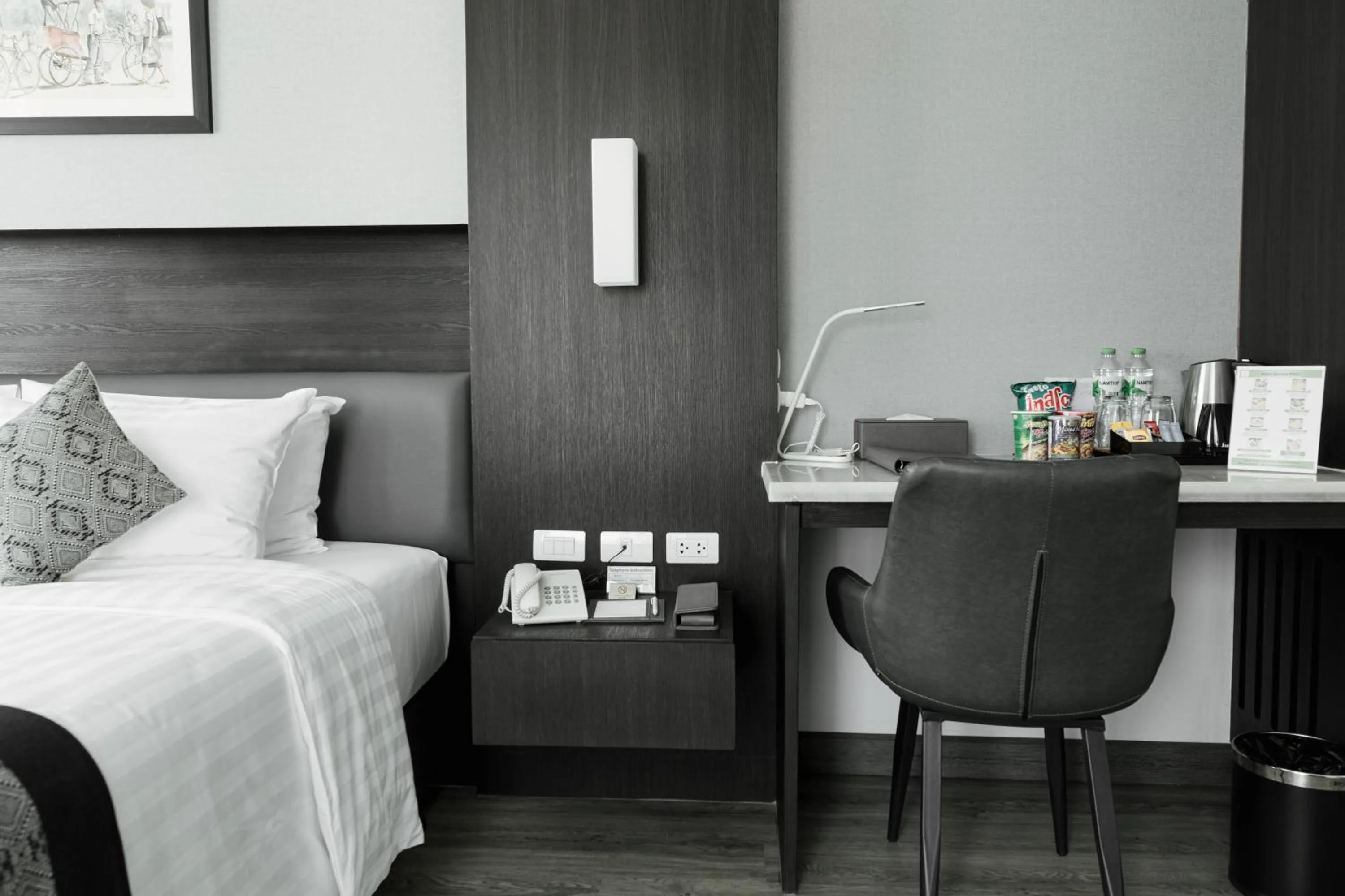 Bedroom, Bed in SureStay Hotel by Best Western Vientiane