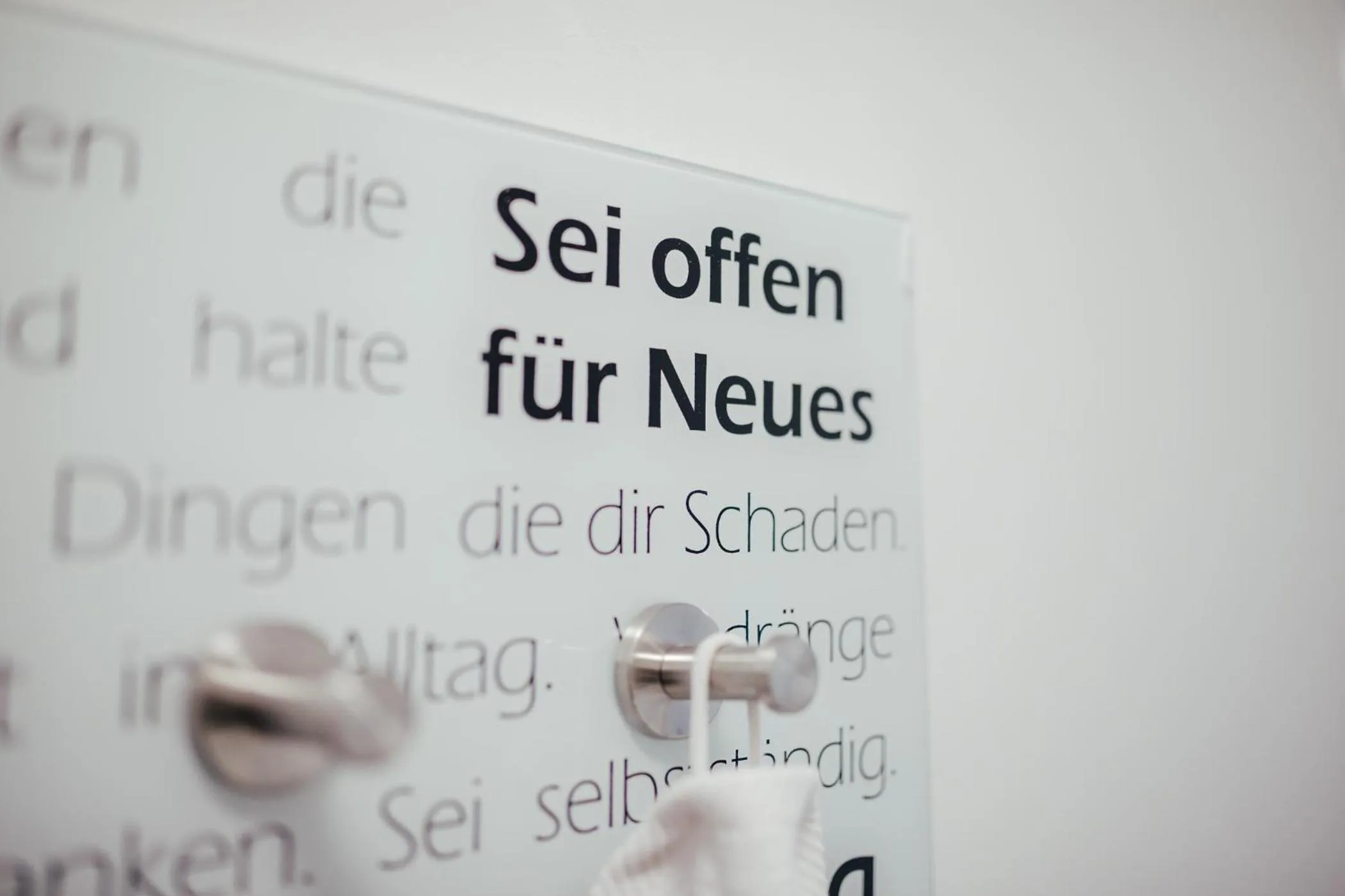 Text overlay in Clubhostel