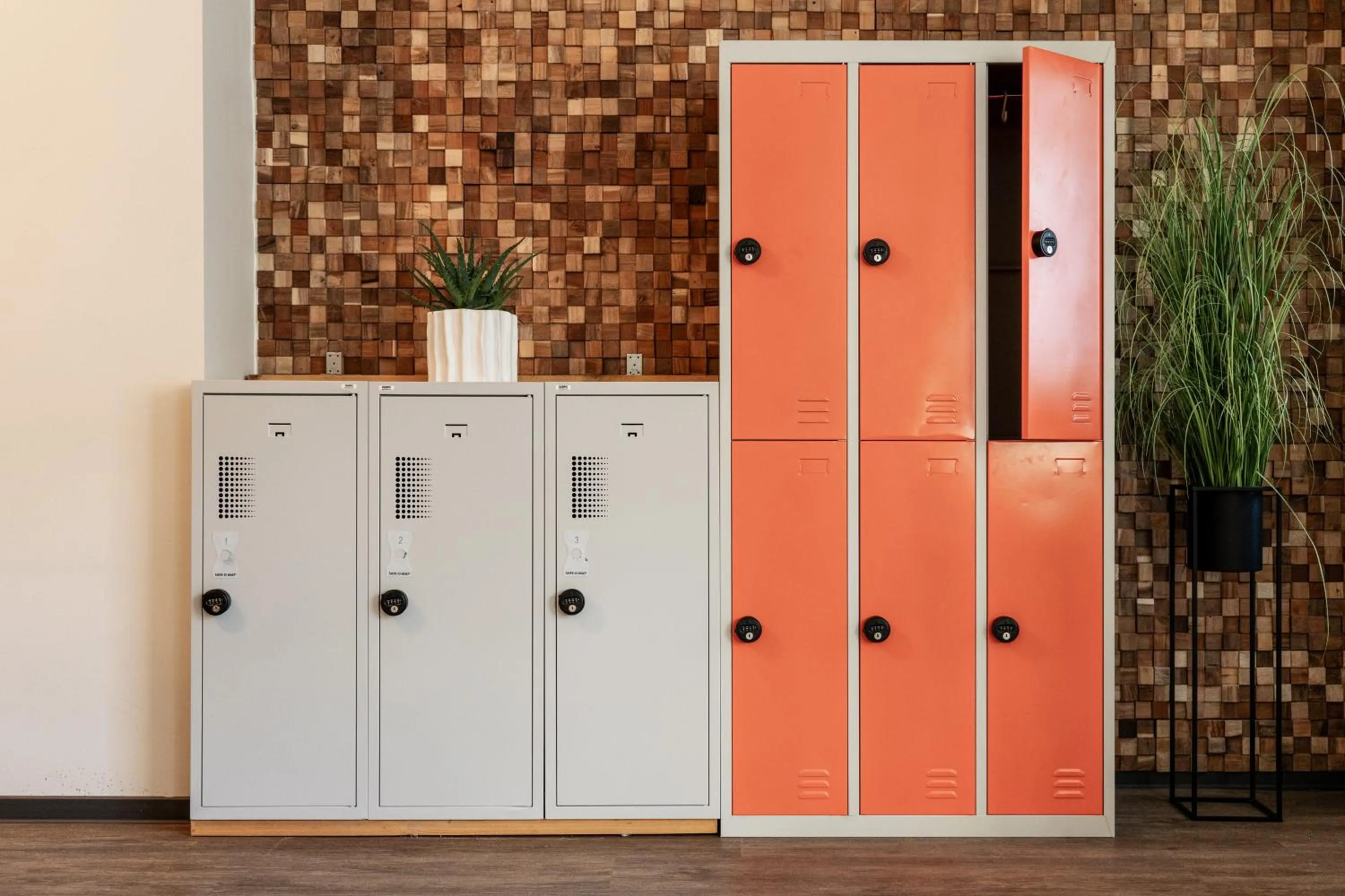 locker in Wandery Hotel & Hostel Dessau