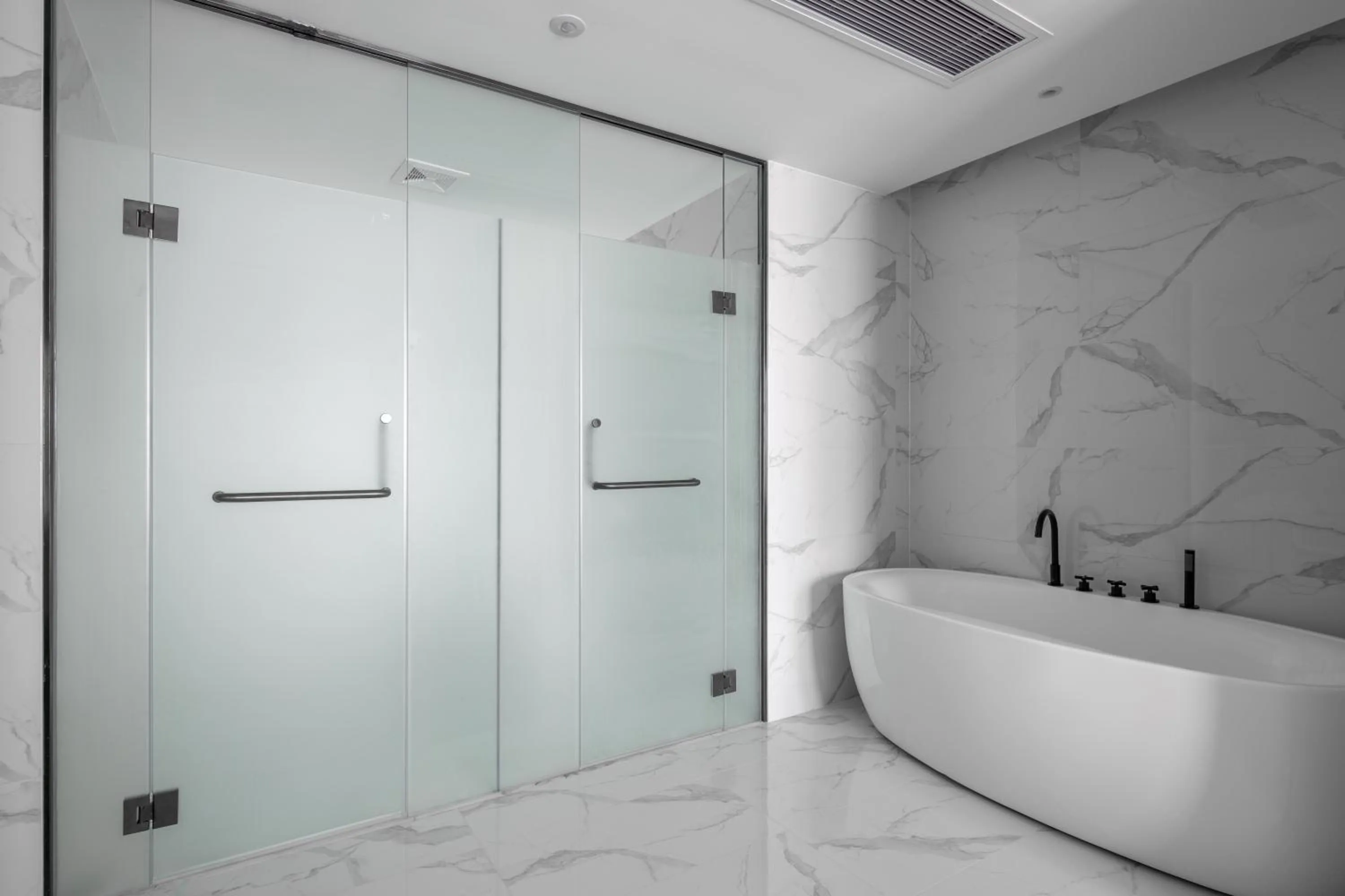 Shower in Tian Yi International Hotel 天艺国际酒店