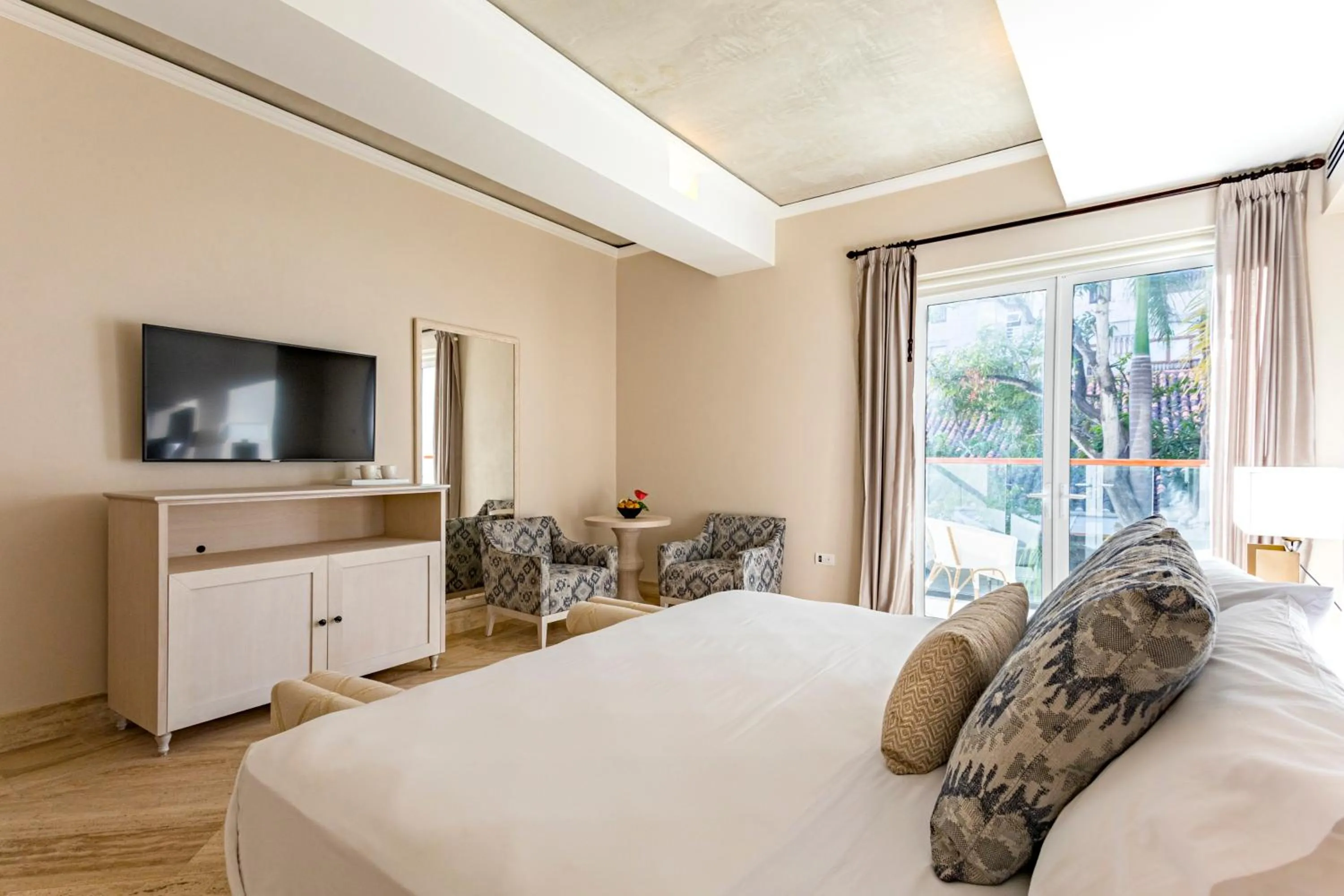 TV and multimedia, Bed in Eurostars Marqués de Villalta