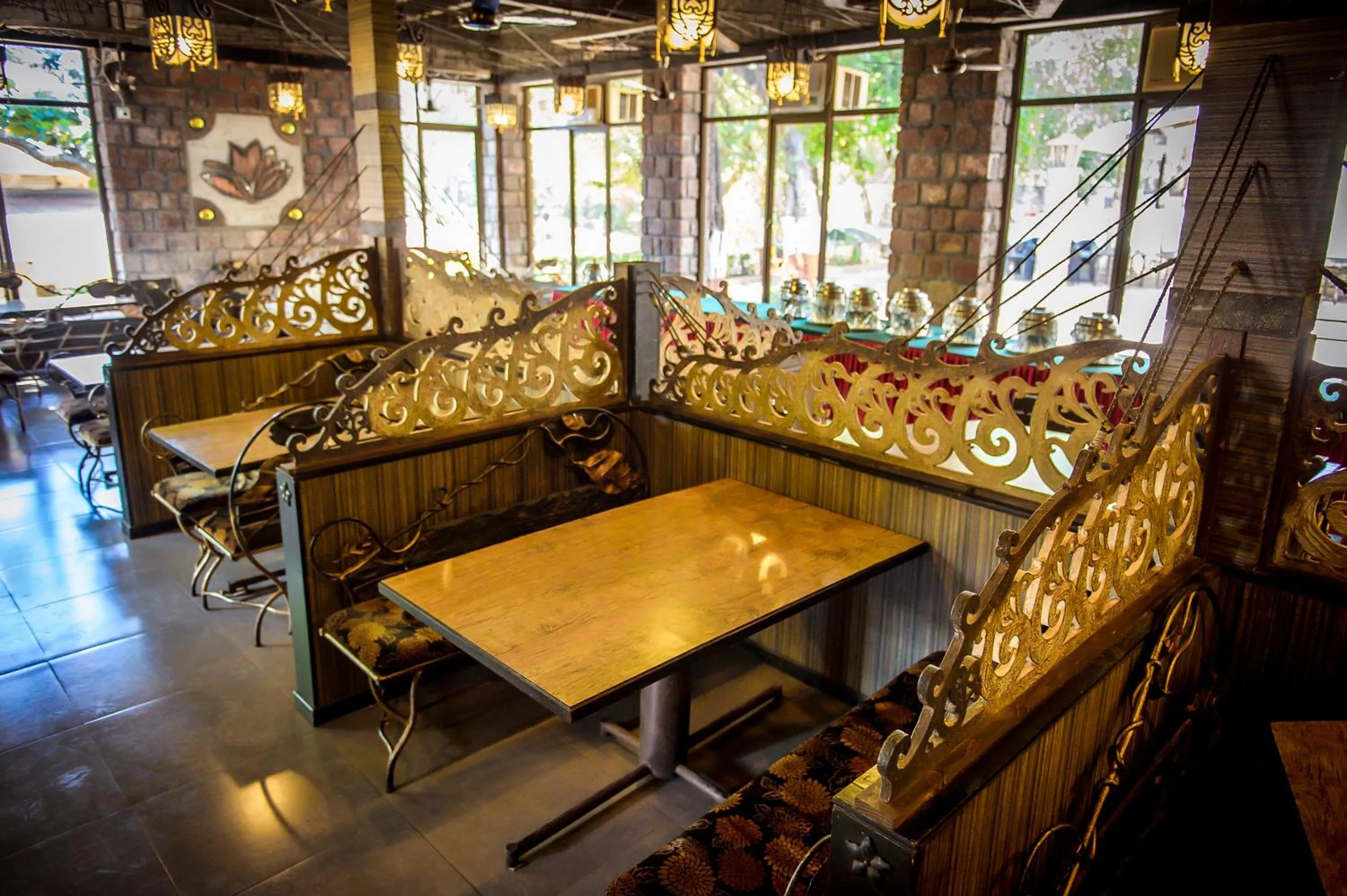 Restaurant/places to eat in Adamo The Village