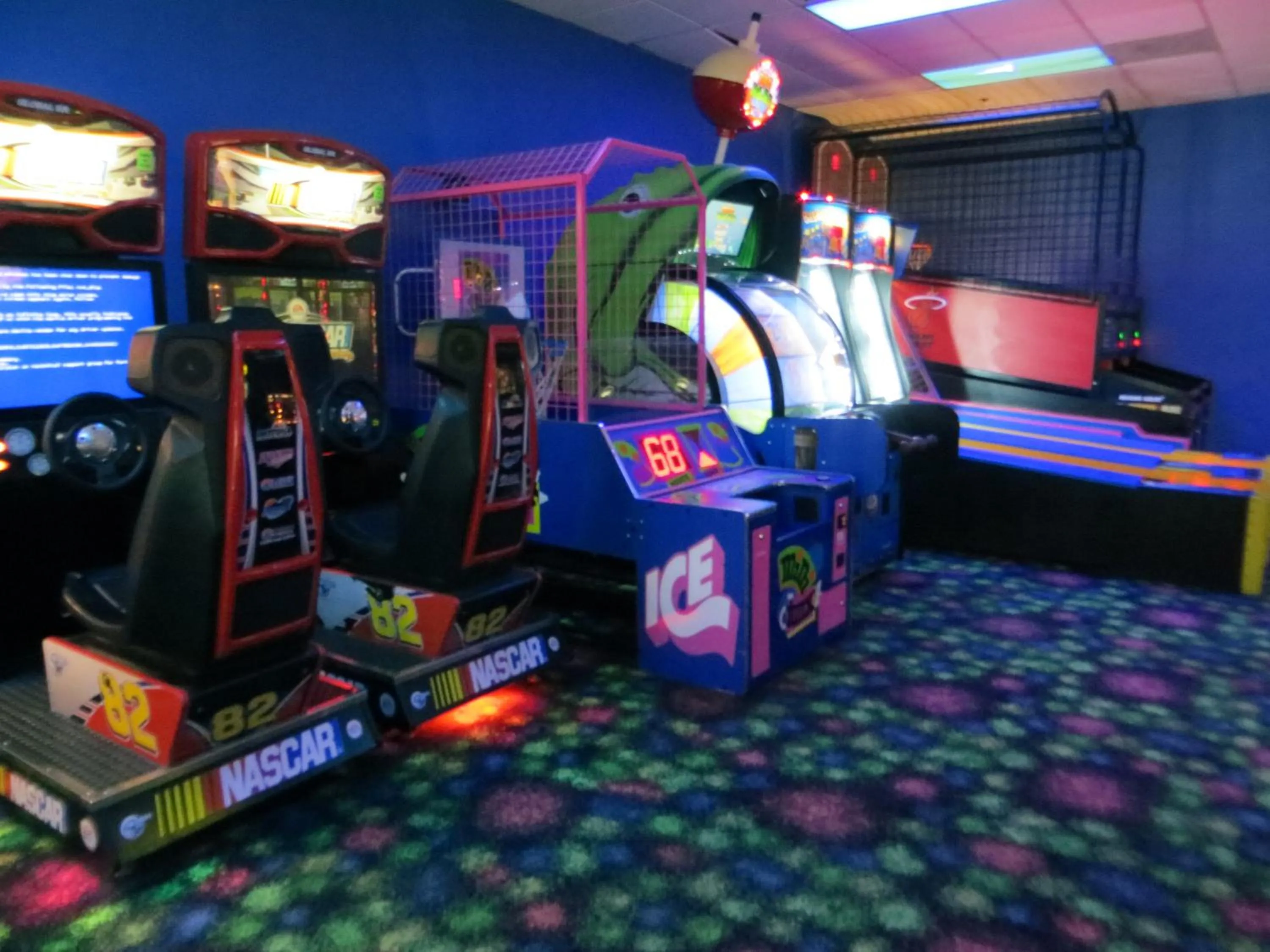 Game Room in Seralago Hotel & Suites Main Gate East