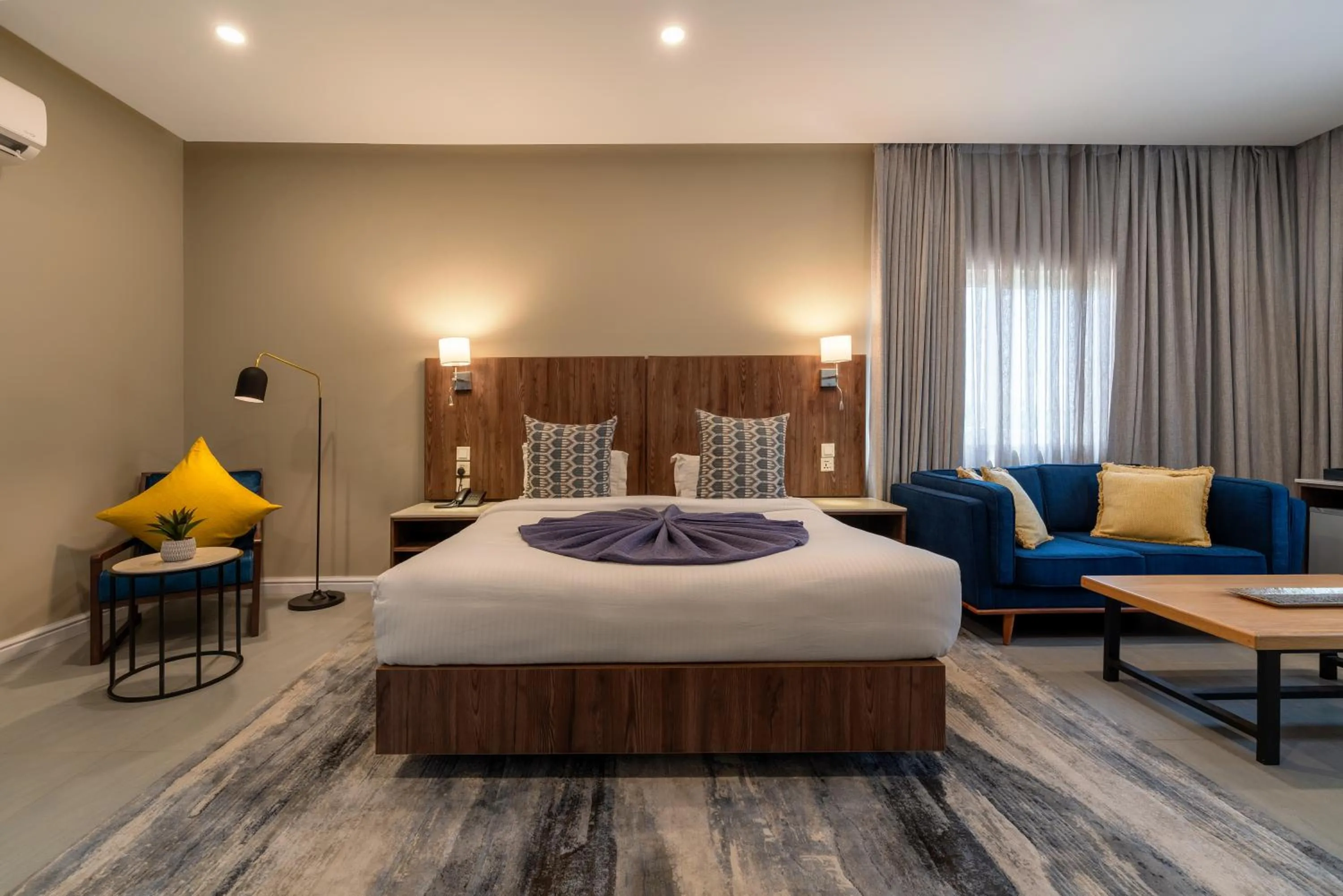 Bed in Central Hotel Ridge