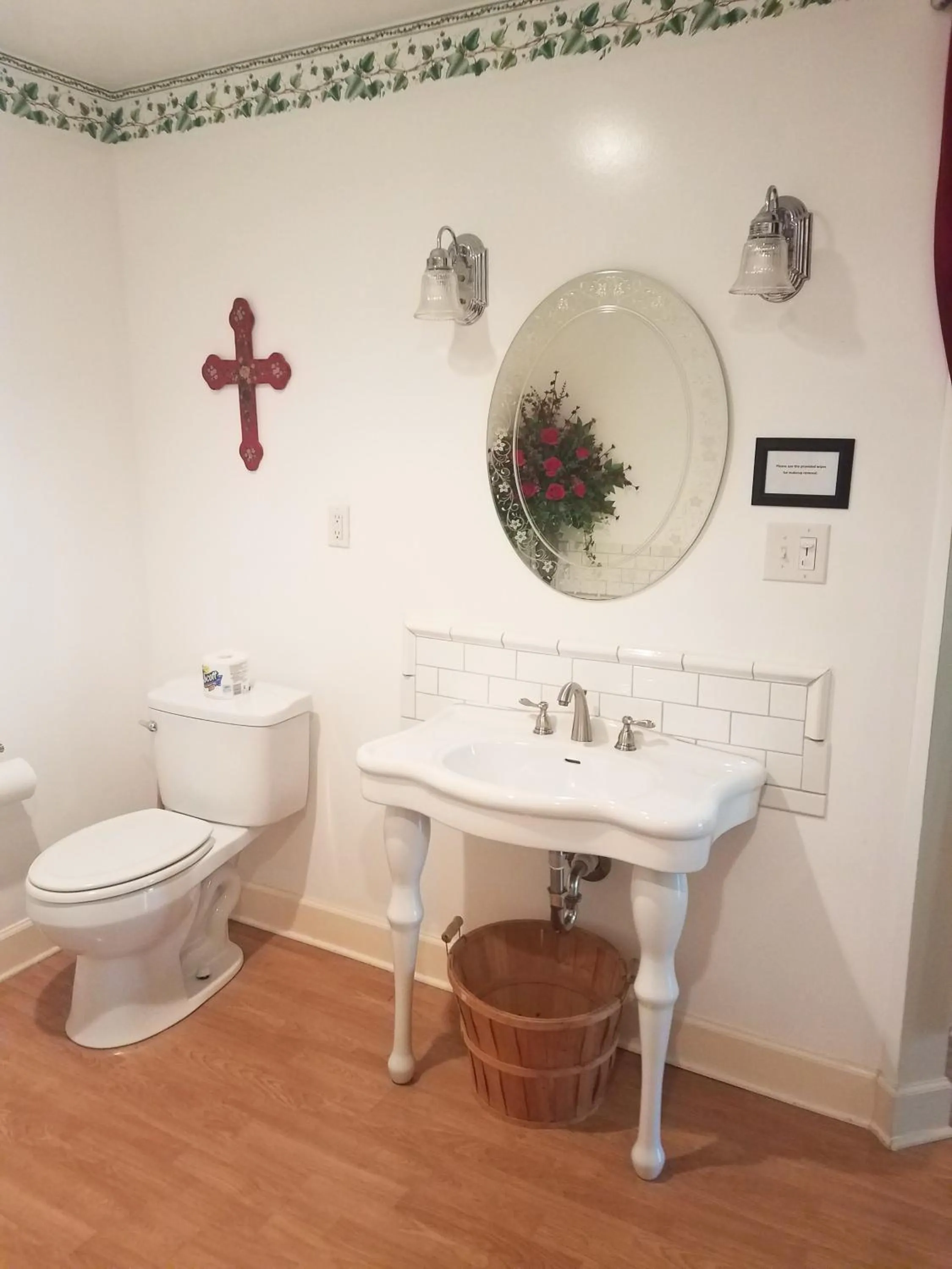 Bathroom in Susan's Cottages