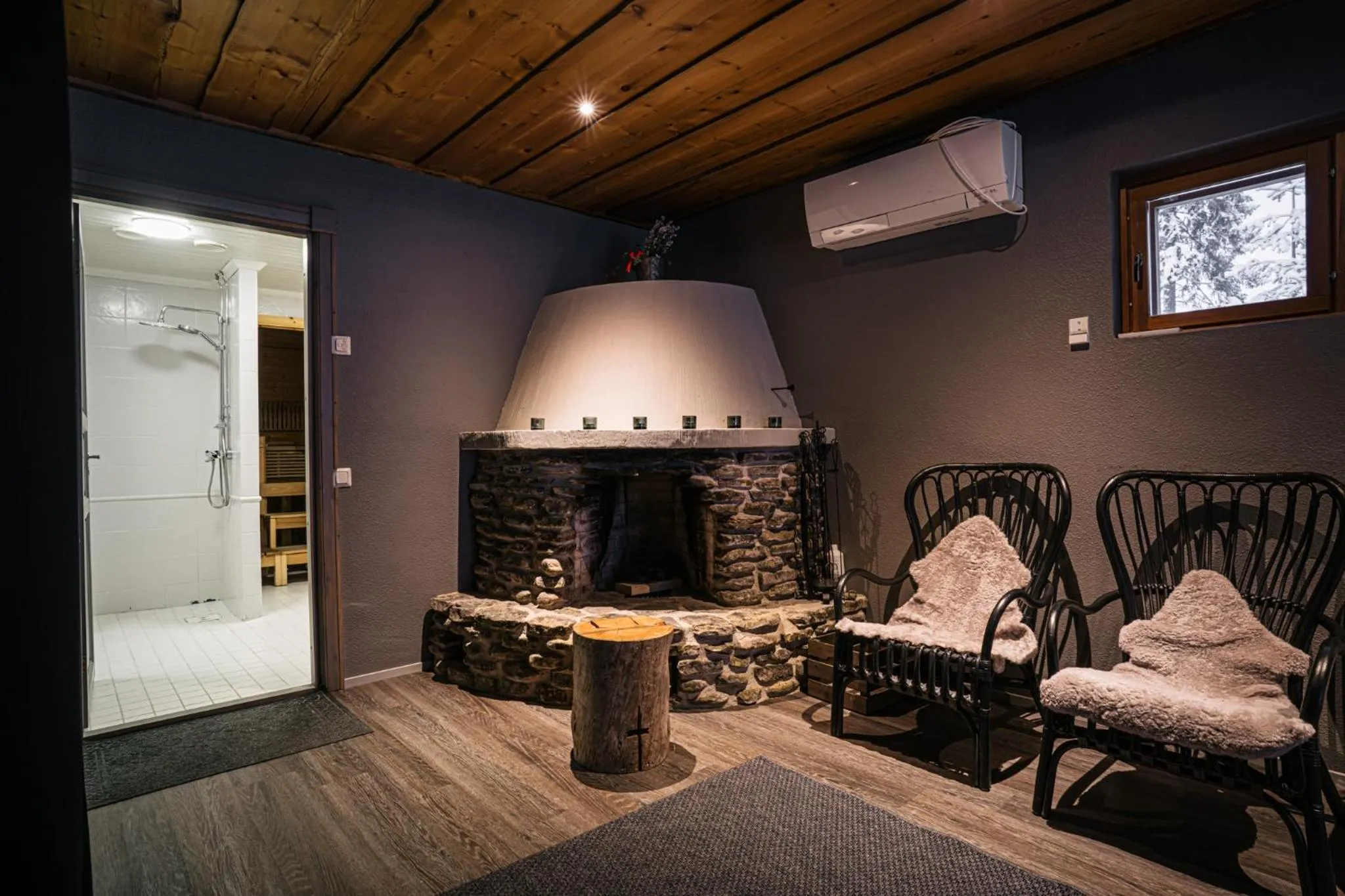 Area and facilities in Levi Black Apartments