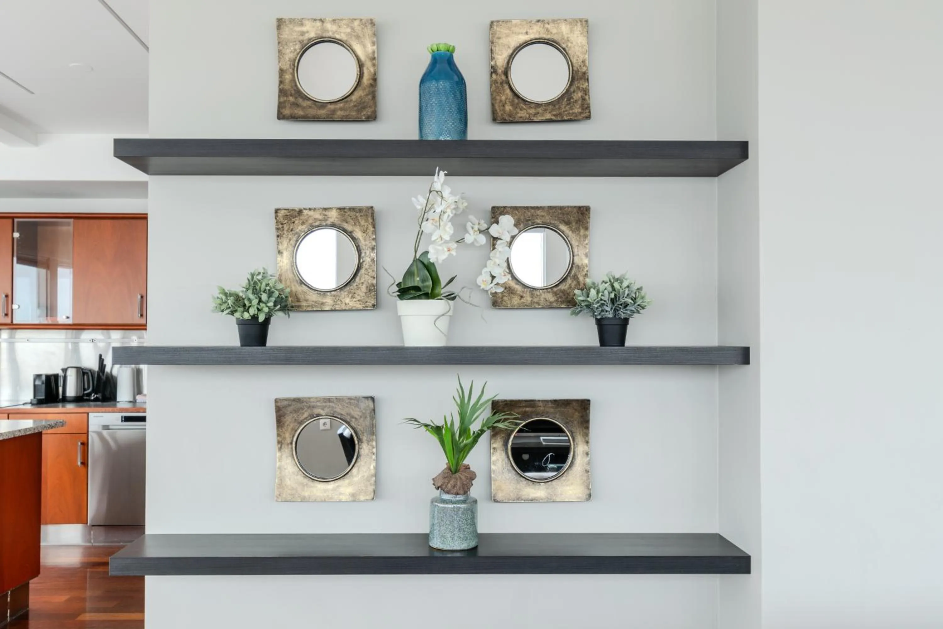 Decorative detail in Midtown Hotel