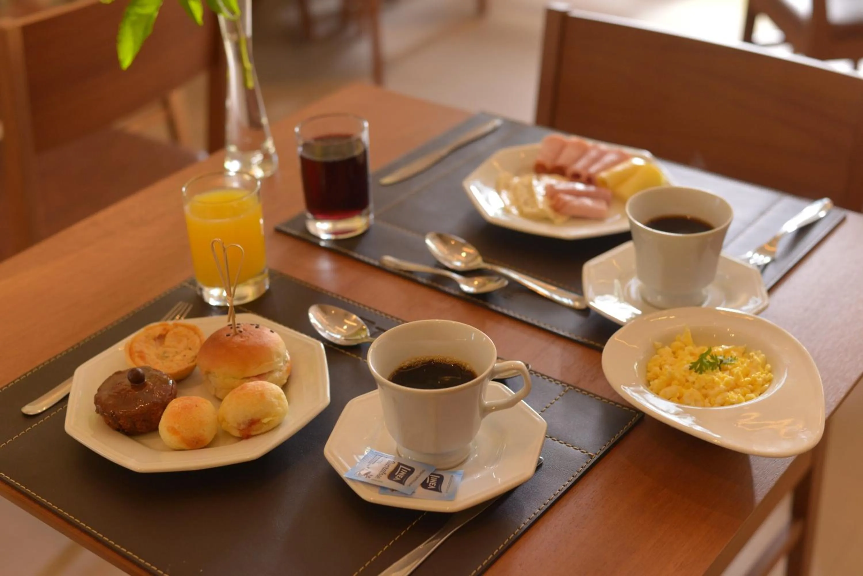 Breakfast in Hplus Premium Palmas