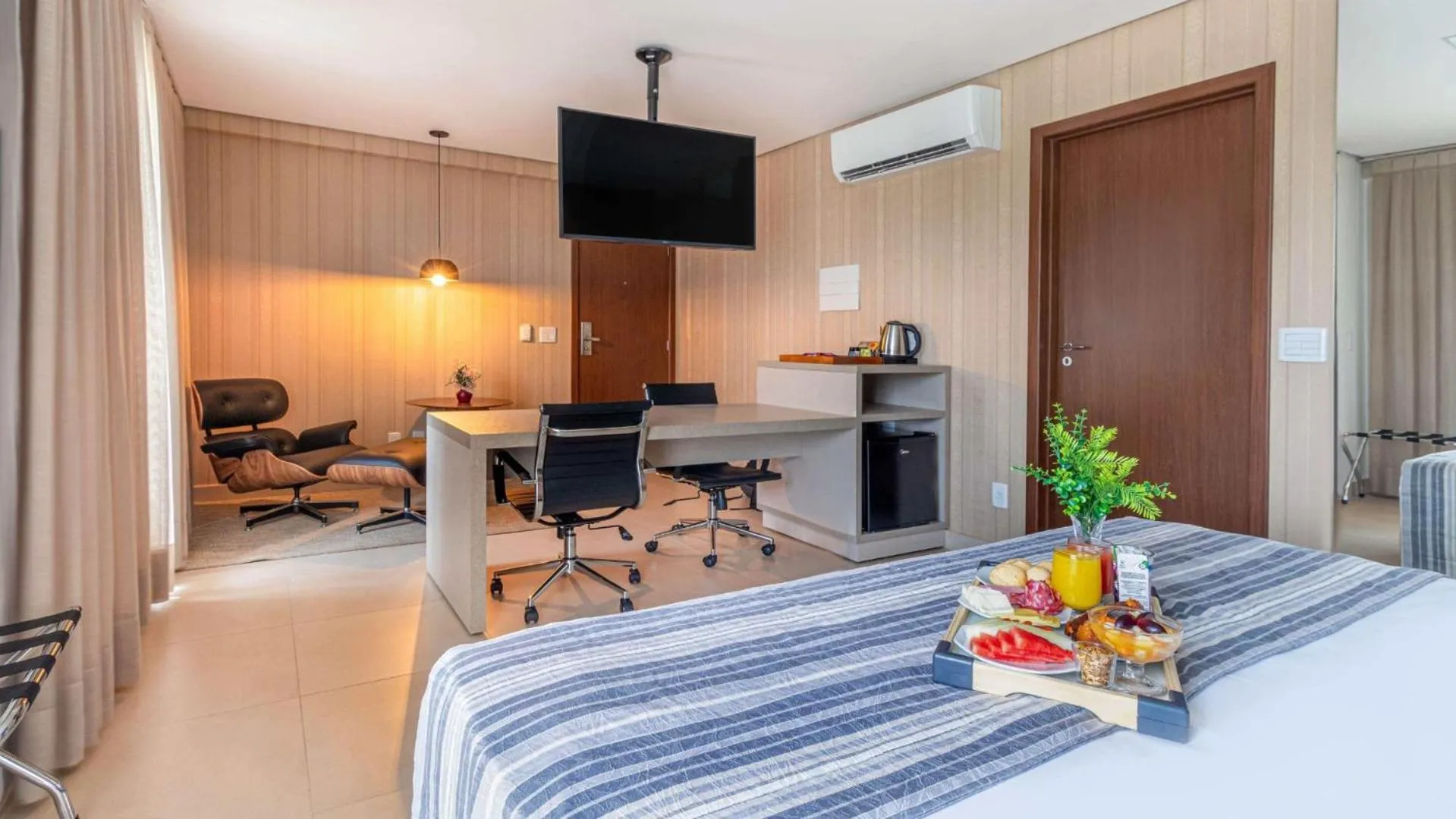 Bed in Hplus Premium Palmas