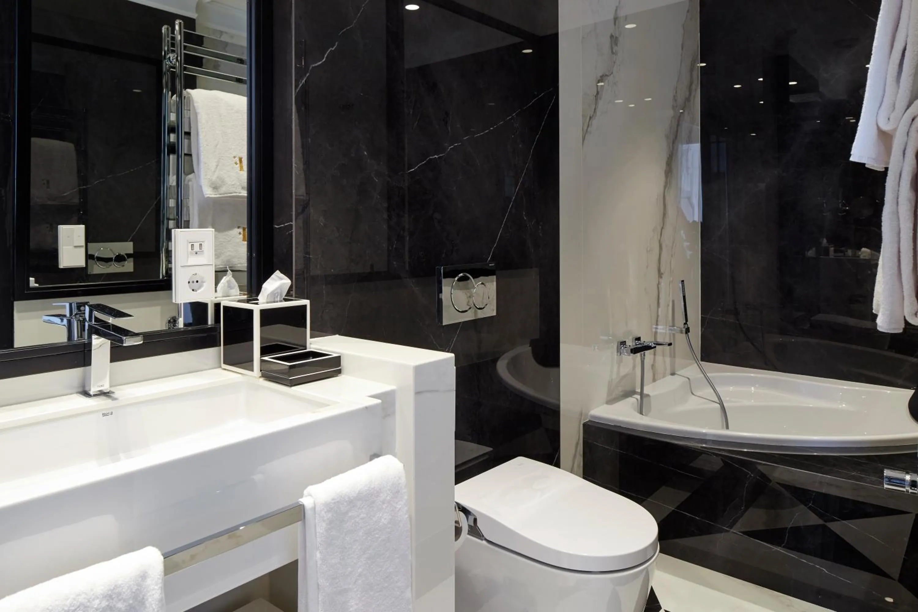 Toilet in Hotel Boutique Villa Favorita