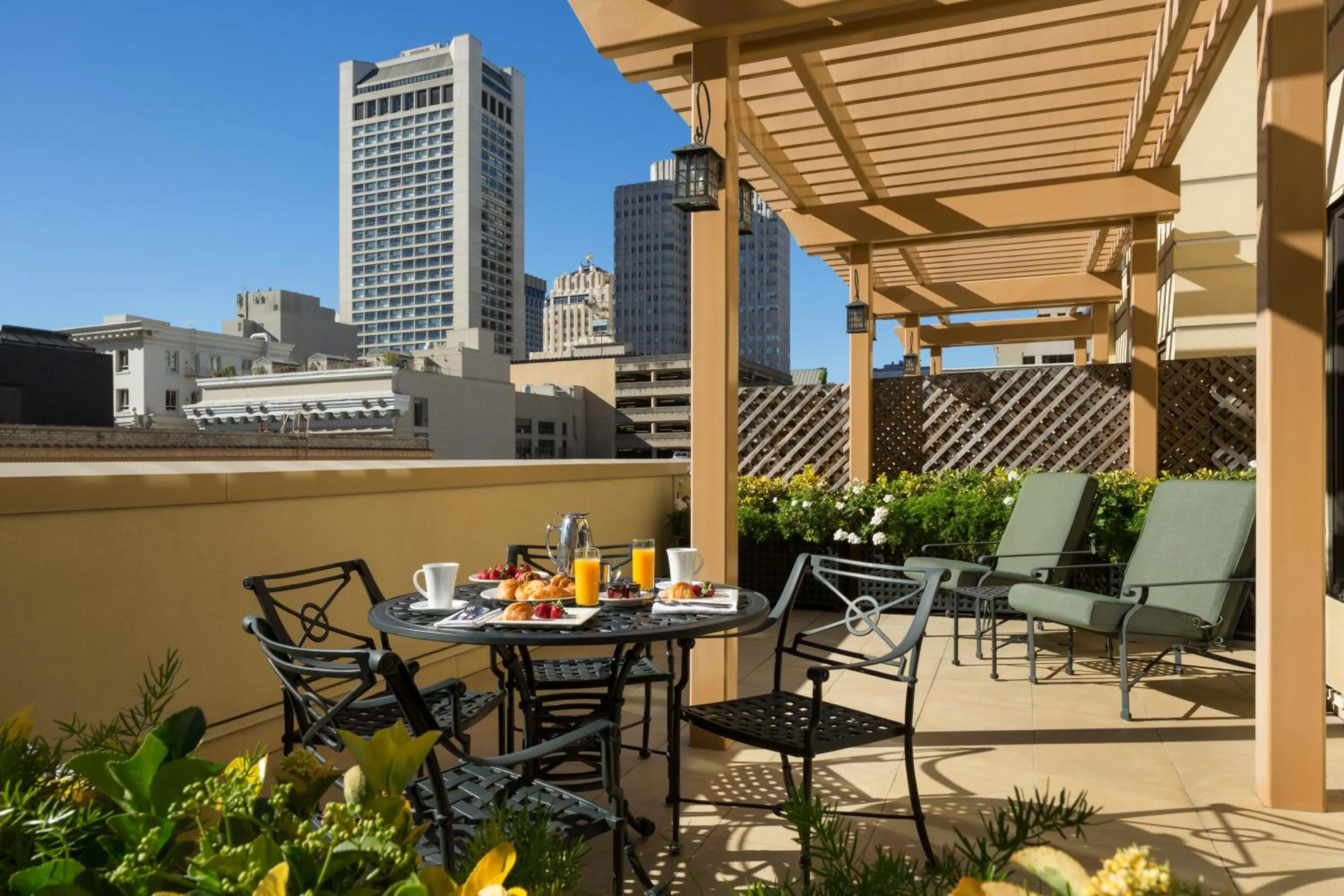 Balcony/Terrace in Orchard Garden Hotel