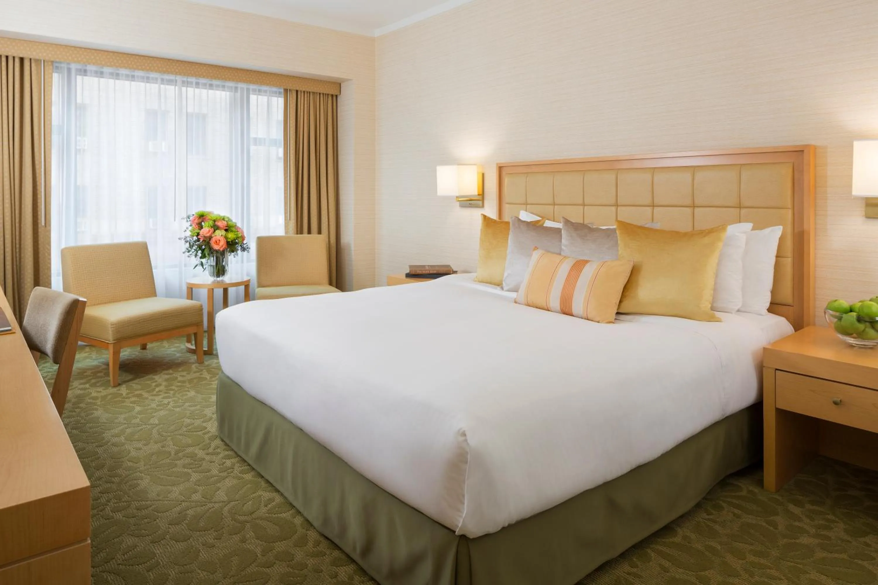 Bed in Orchard Garden Hotel