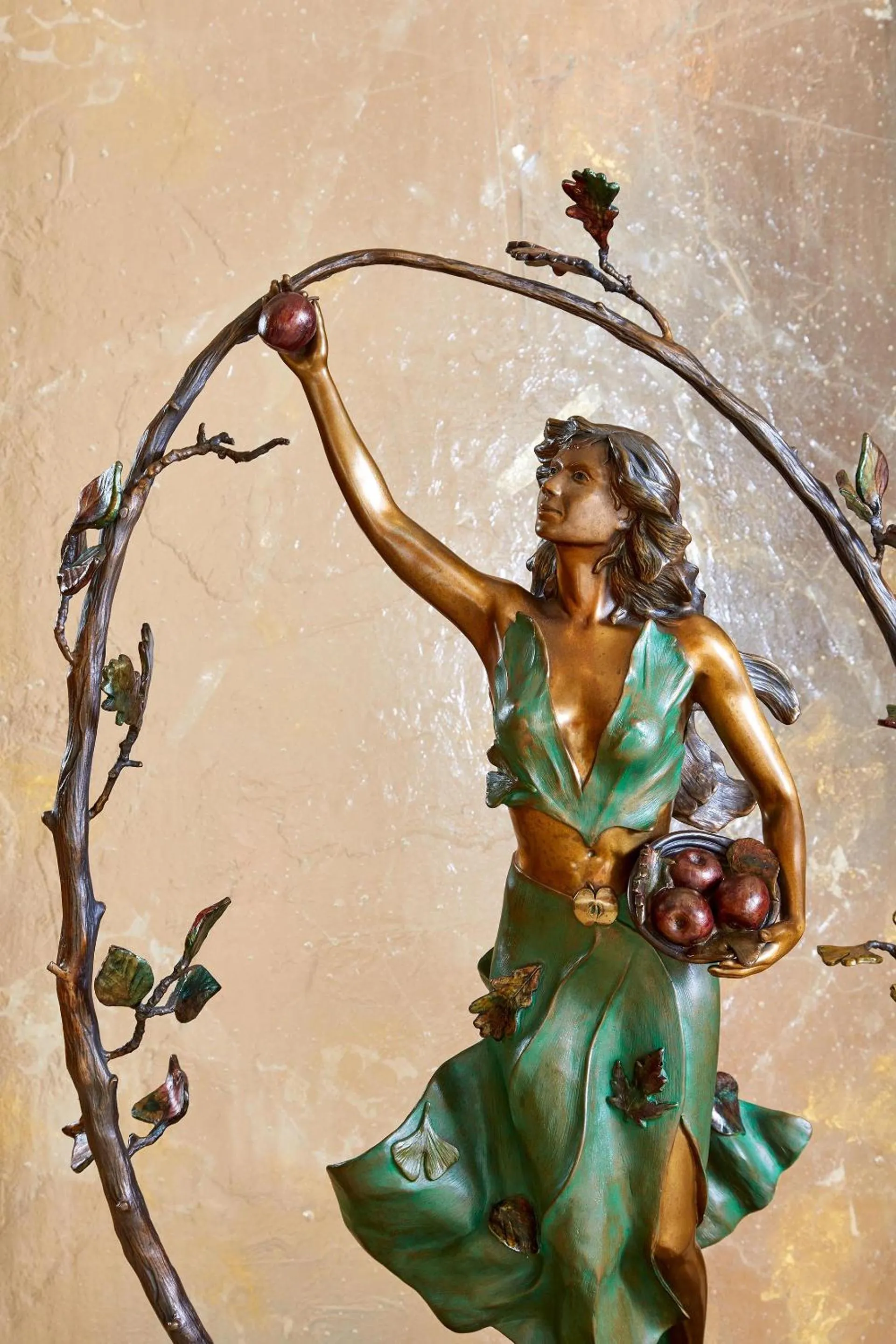 Decorative detail in Orchard Garden Hotel