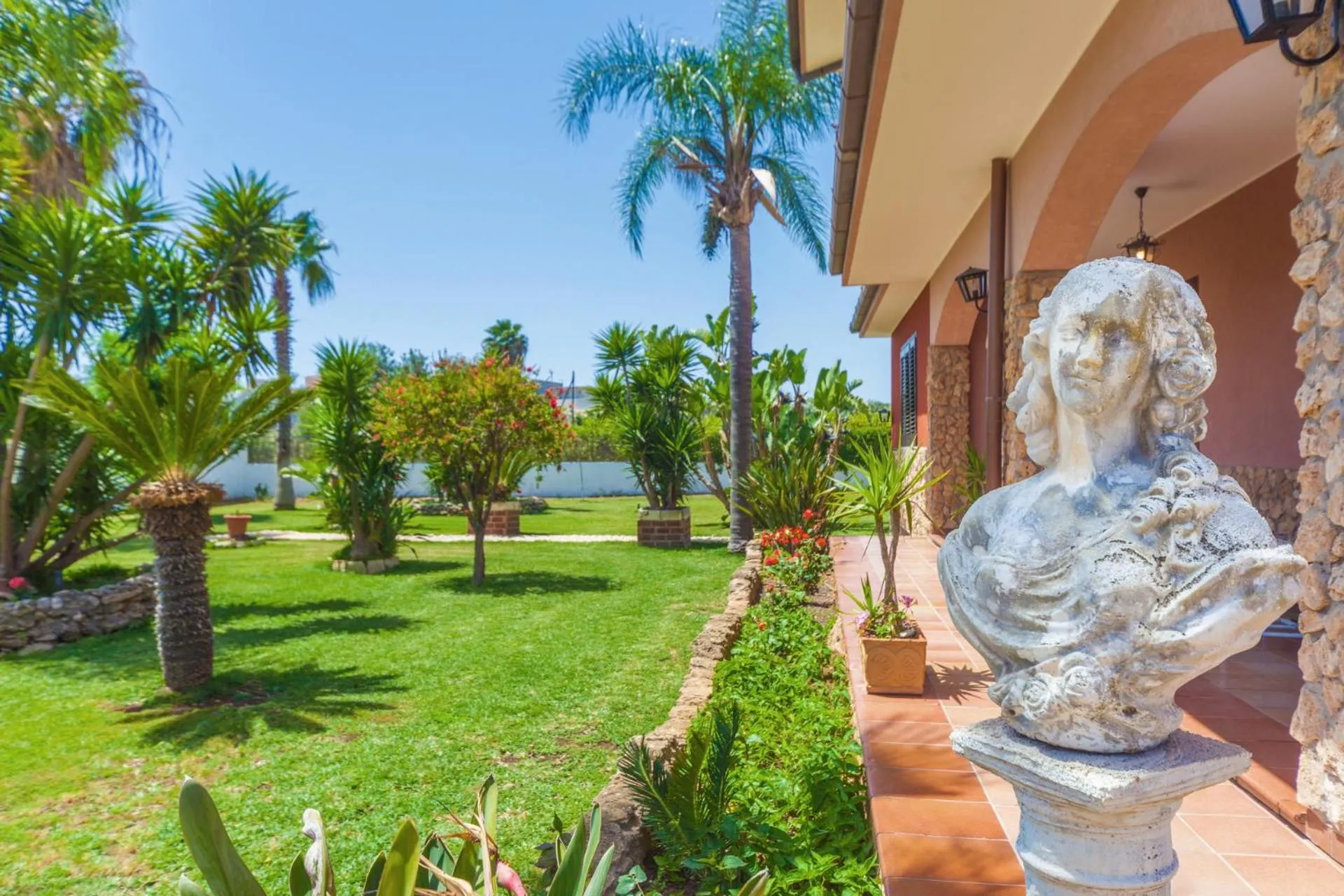 Garden in B&B Sicilia Bella