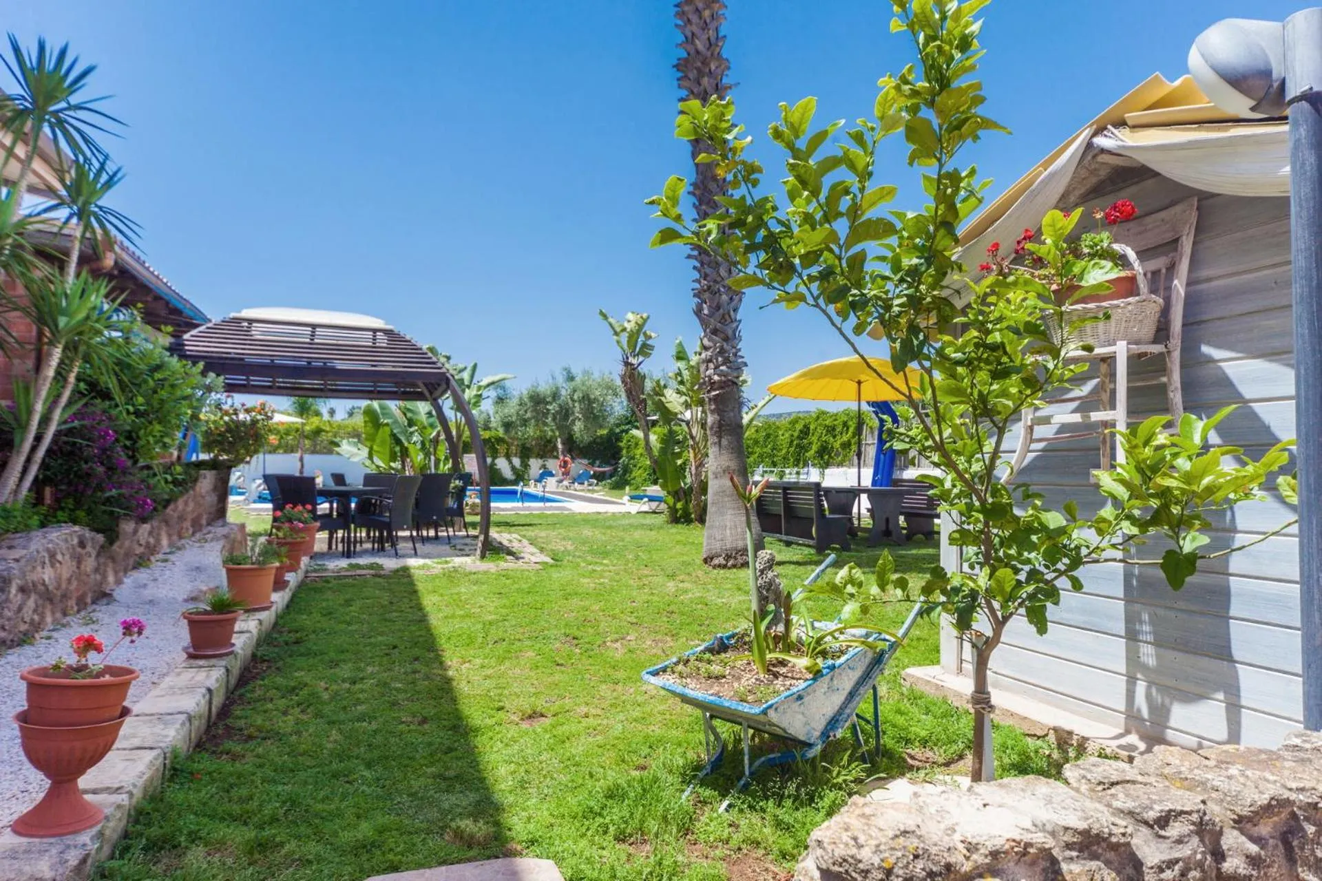 Garden in B&B Sicilia Bella