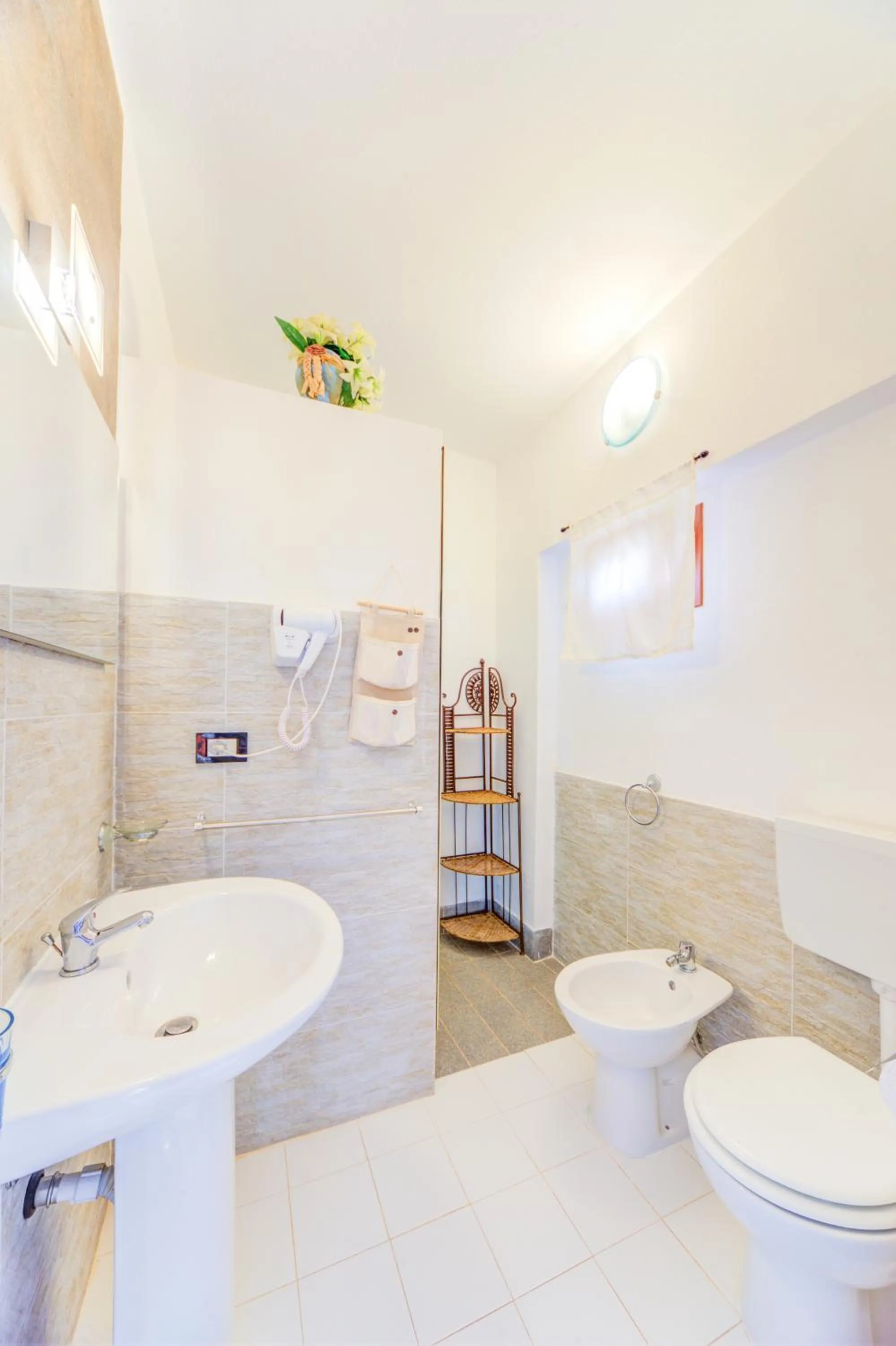 Shower in B&B Sicilia Bella