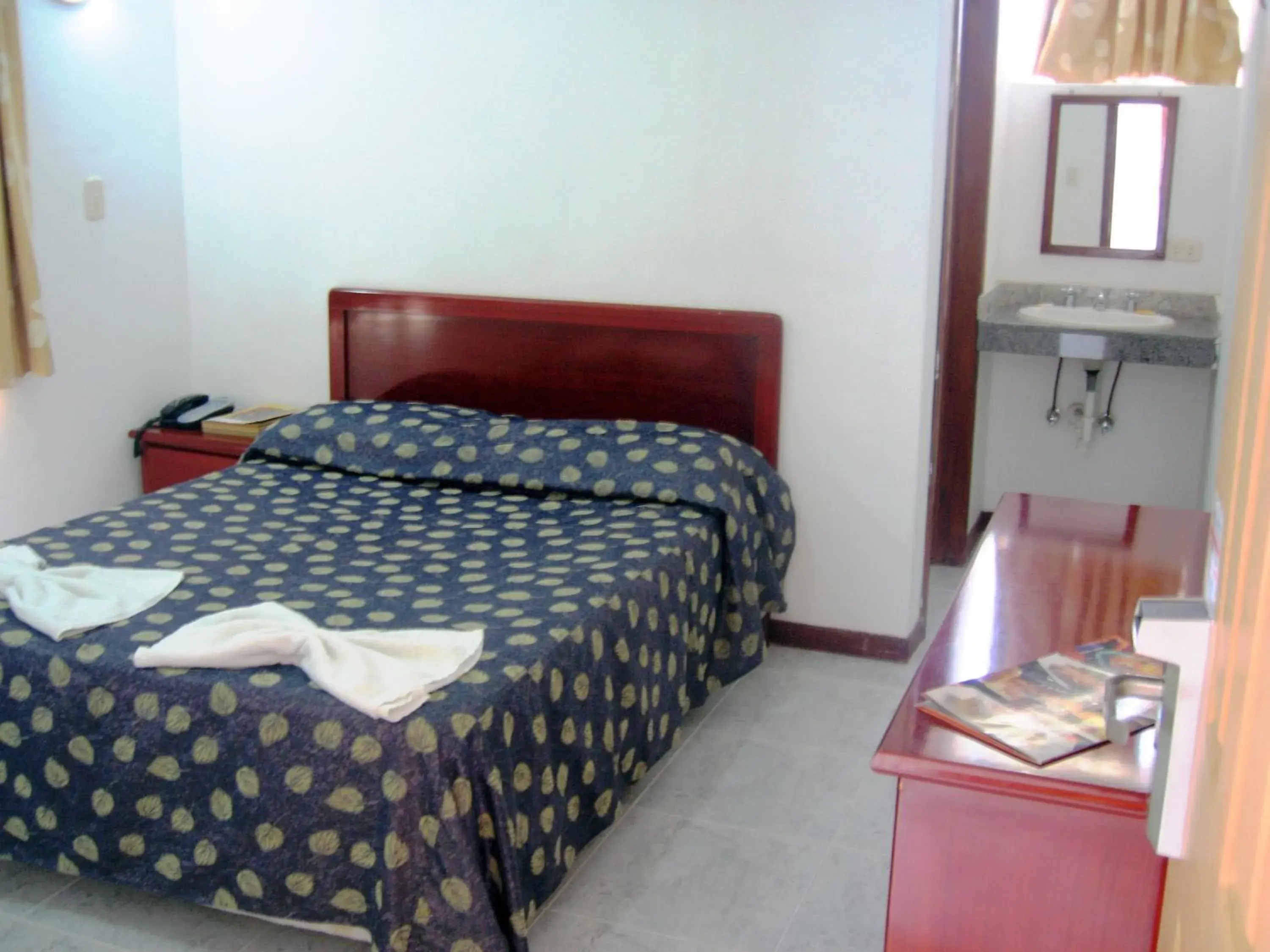 Standard Double Room in Hotel Catimar Standard Double Room in Hotel Catimar