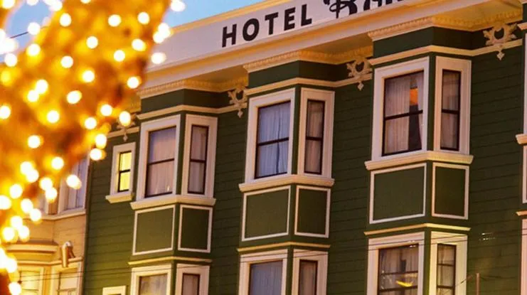 Facade/entrance in Hotel Boheme