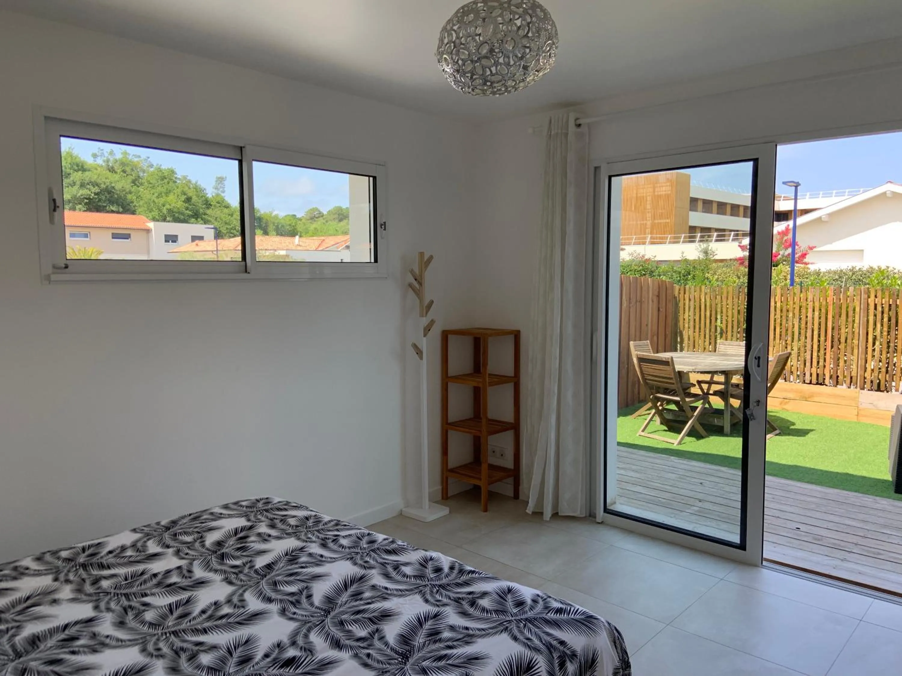 Chambre privée avec terrasse