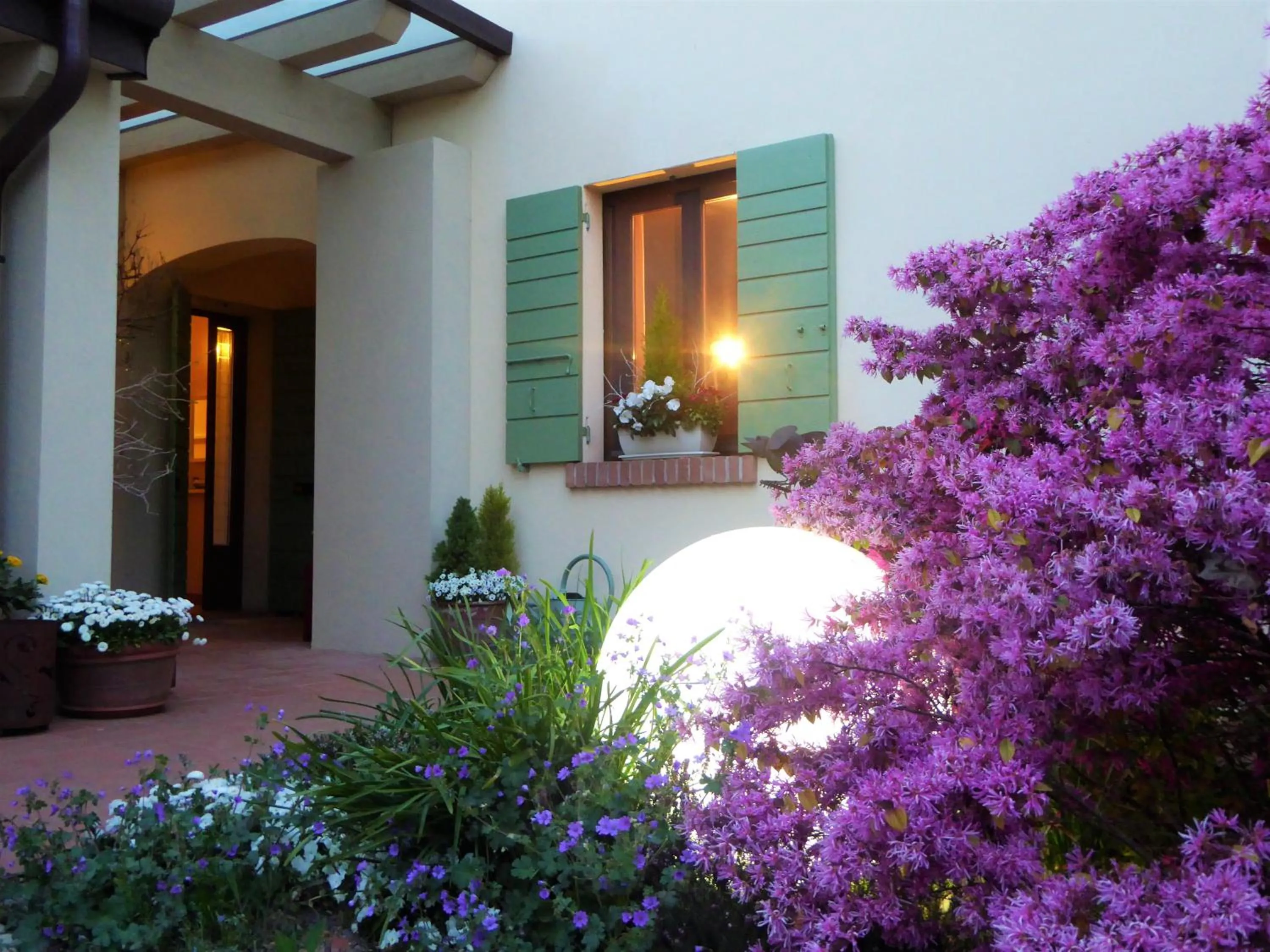 Facade/entrance in La Casa del Giardiniere
