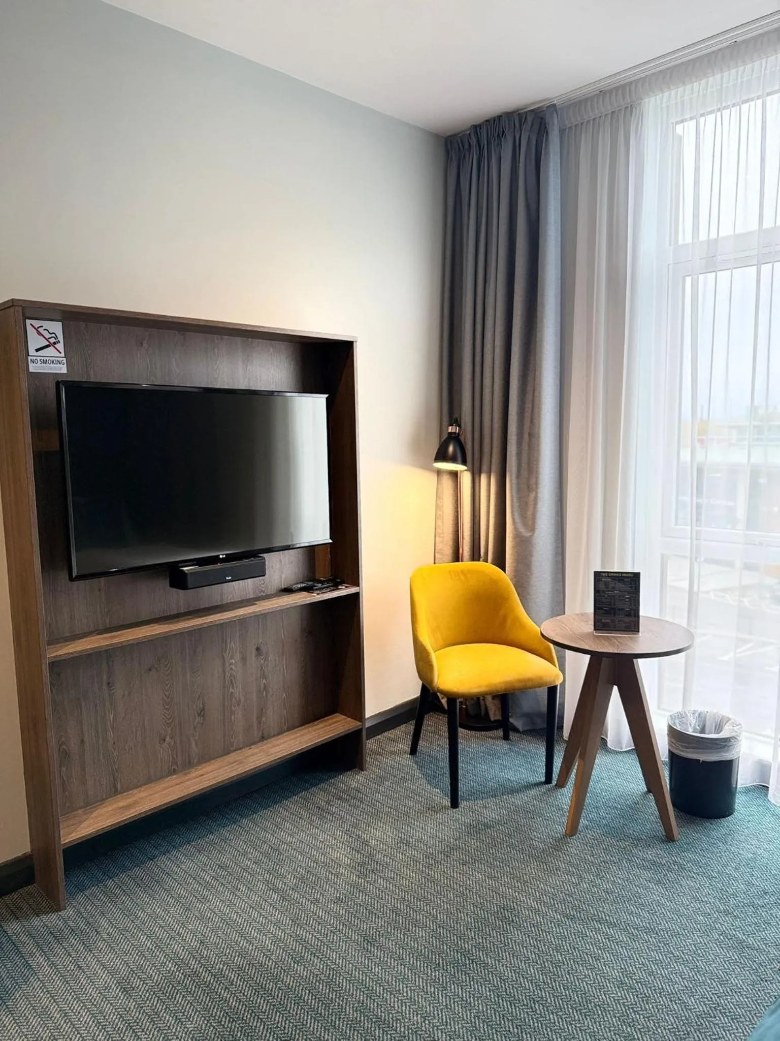 Photo of the whole room in Holiday Inn - the niu, Loom Manchester North by IHG