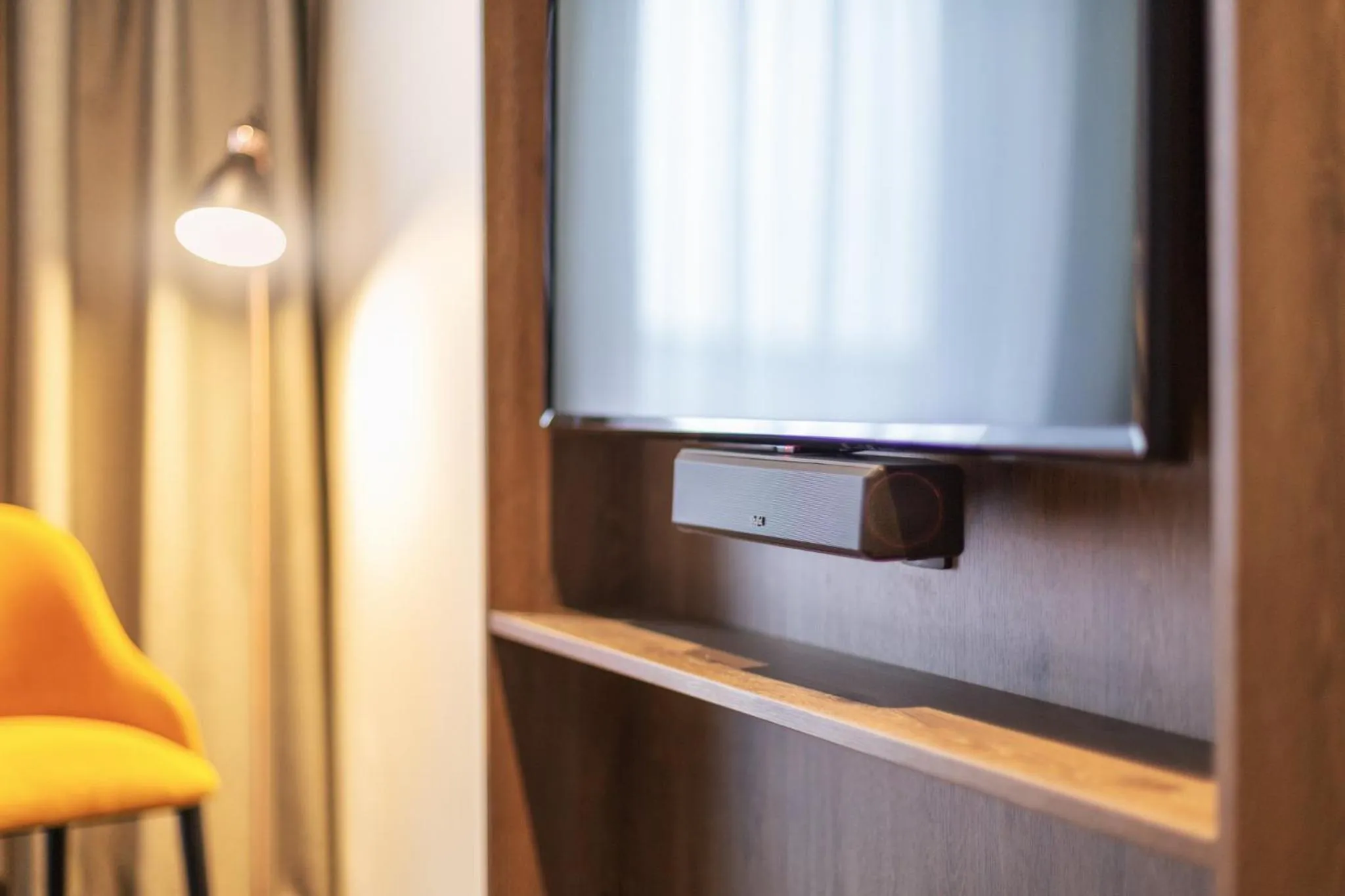 Photo of the whole room in Holiday Inn - the niu, Loom Manchester North by IHG