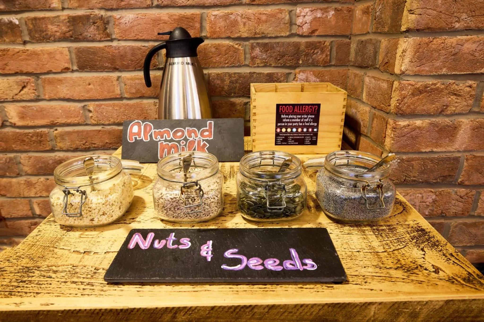 Restaurant/places to eat in Holiday Inn - the niu, Loom Manchester North by IHG