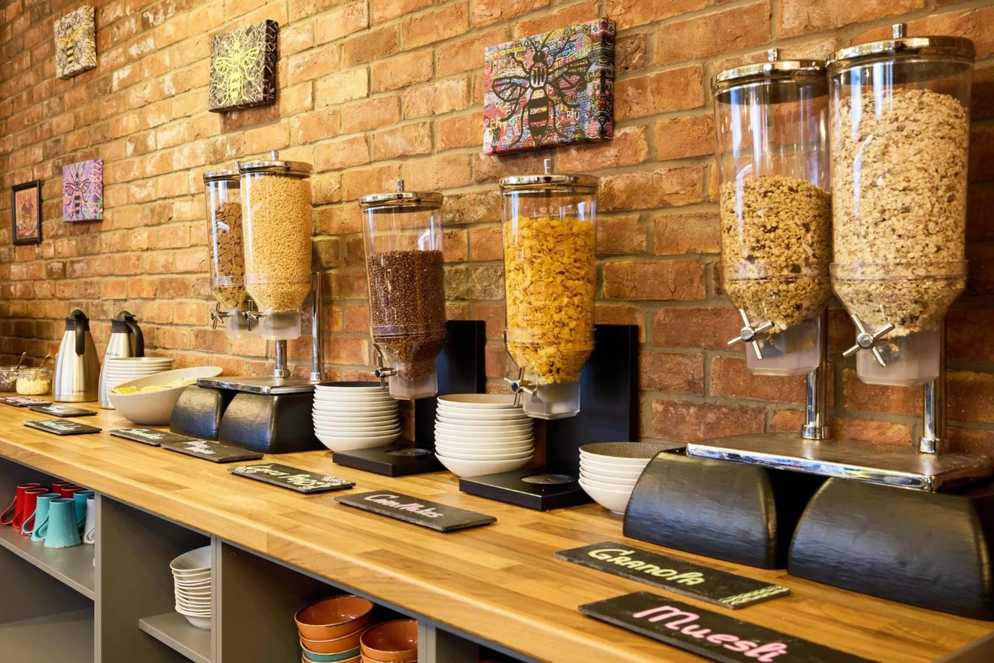 Restaurant/places to eat in Holiday Inn - the niu, Loom Manchester North by IHG