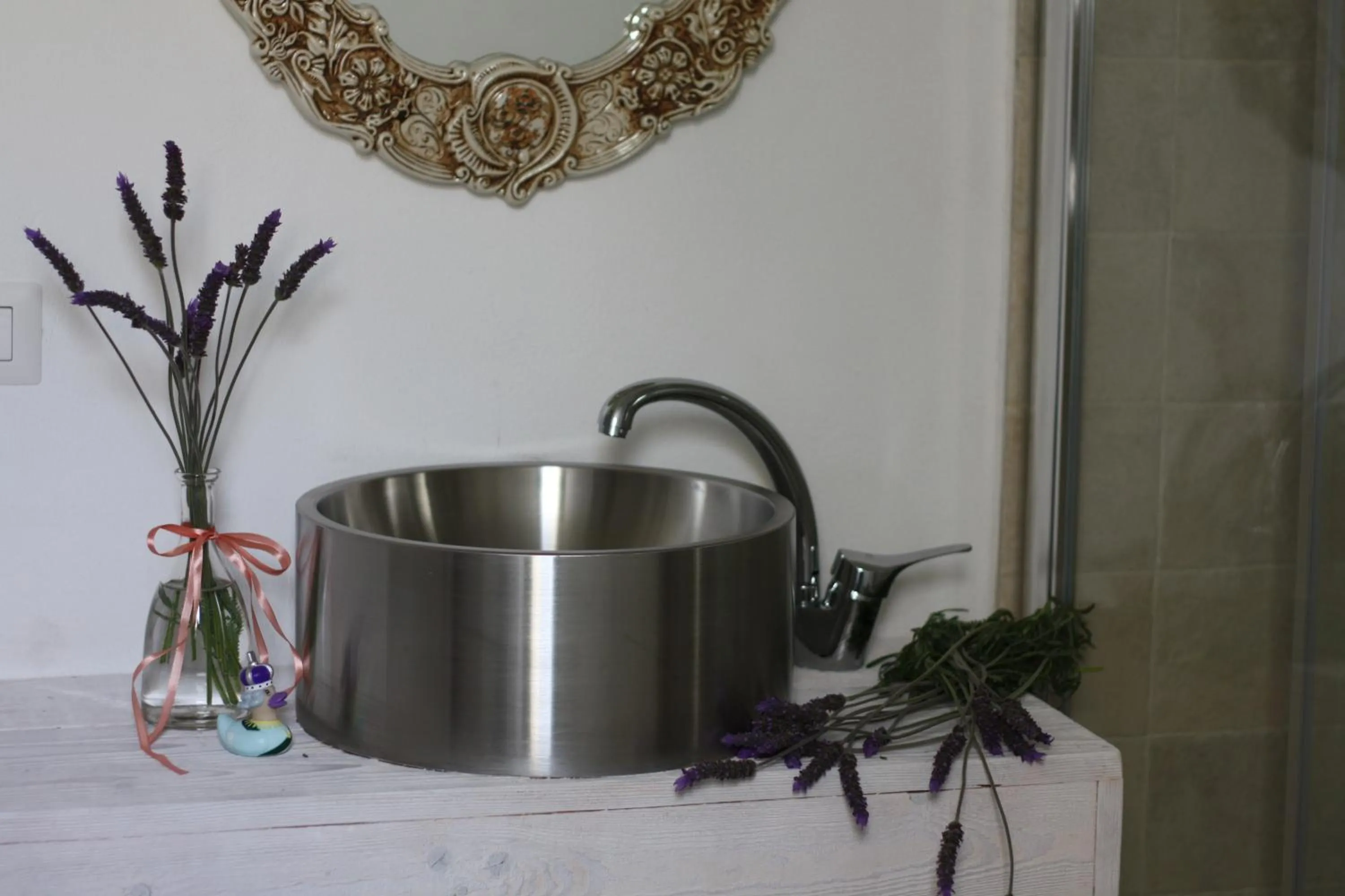 Bathroom in Il Lupo Rosso