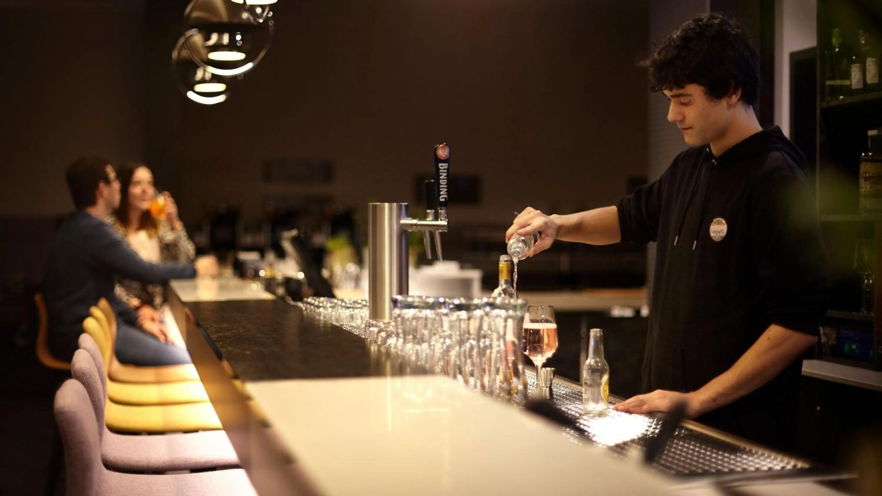 Lounge or bar in Holiday Inn - the niu, Air Frankfurt Messe by IHG