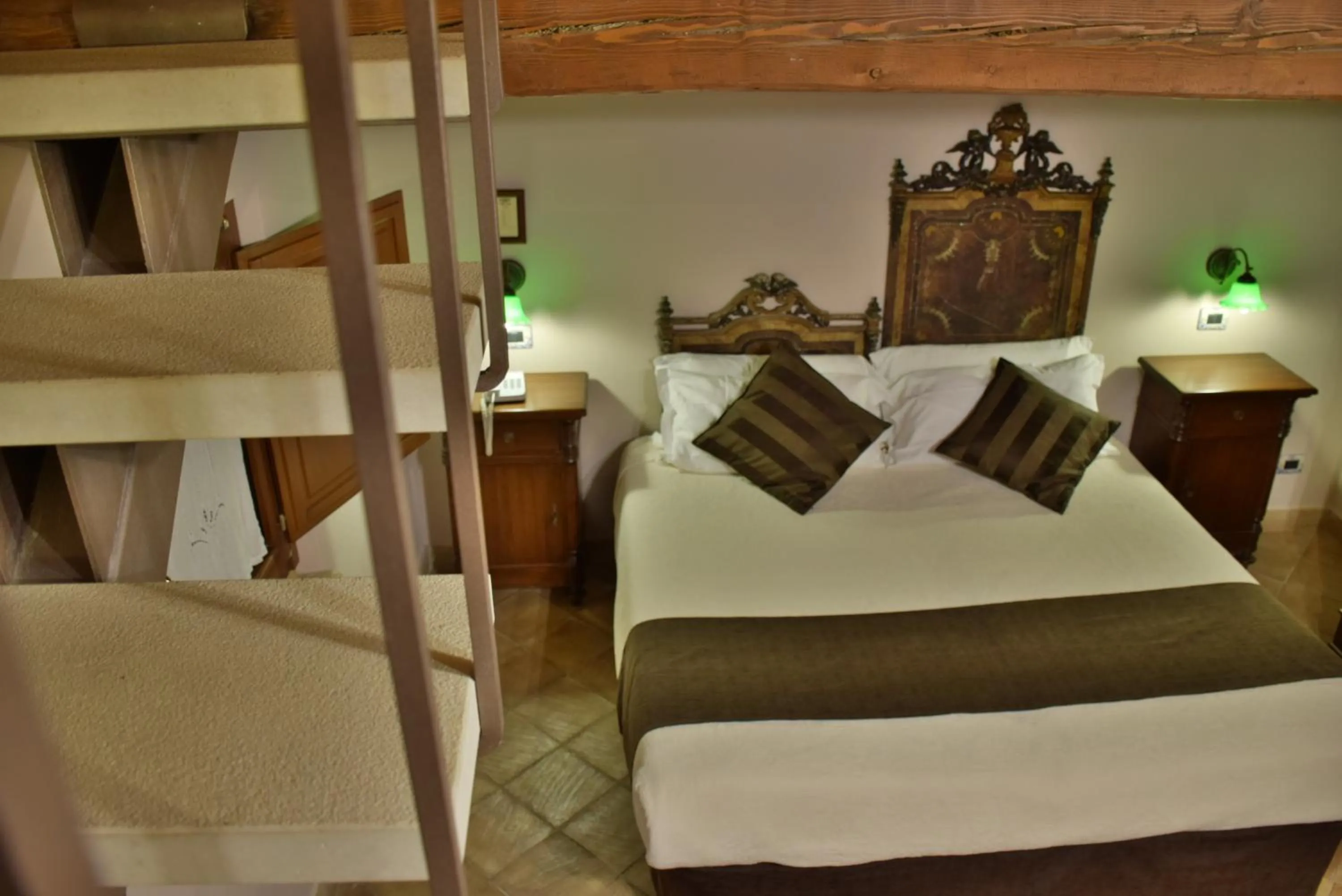 Photo of the whole room, Bed in Villa Tasca