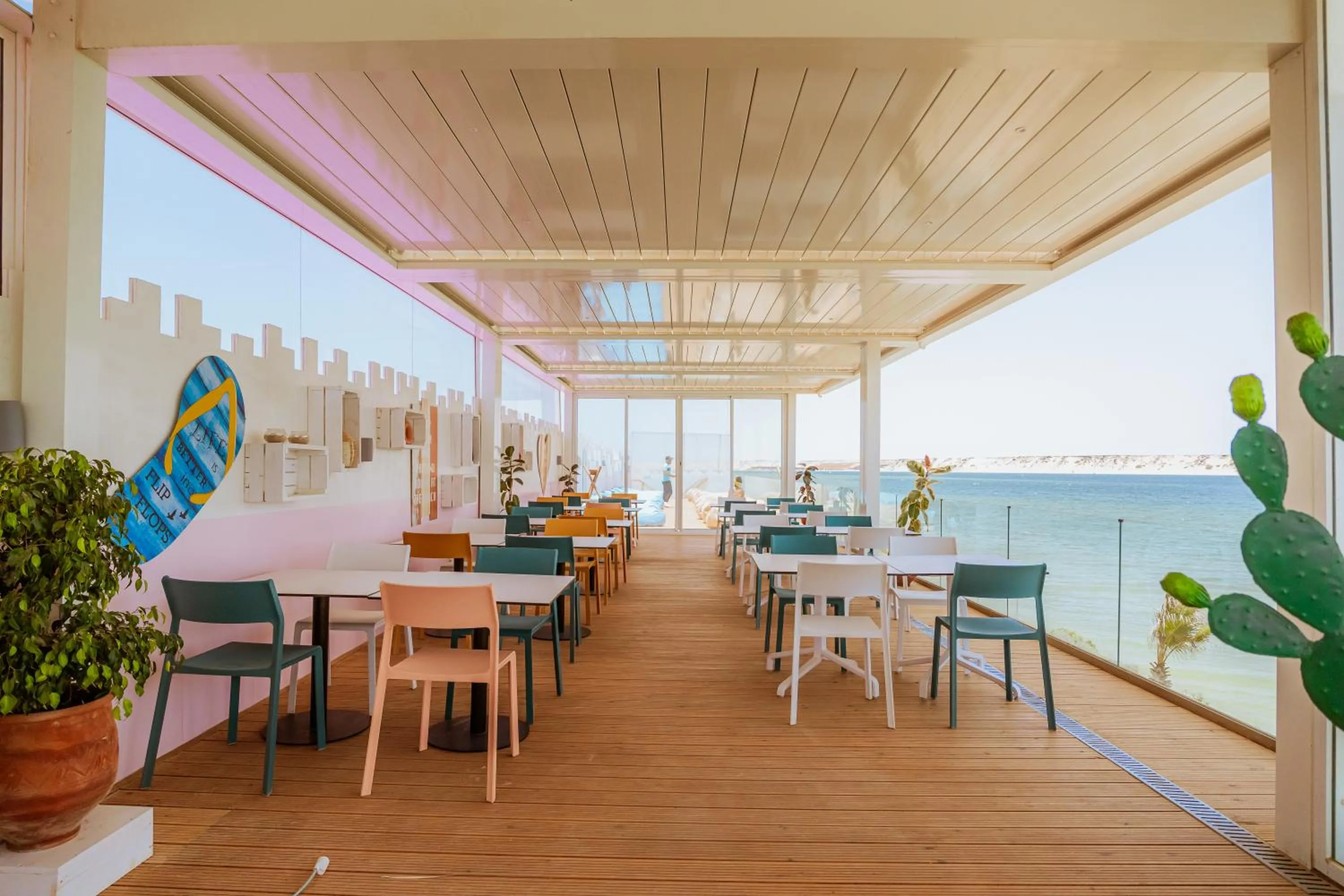 Restaurant/places to eat in PK25 Dakhla