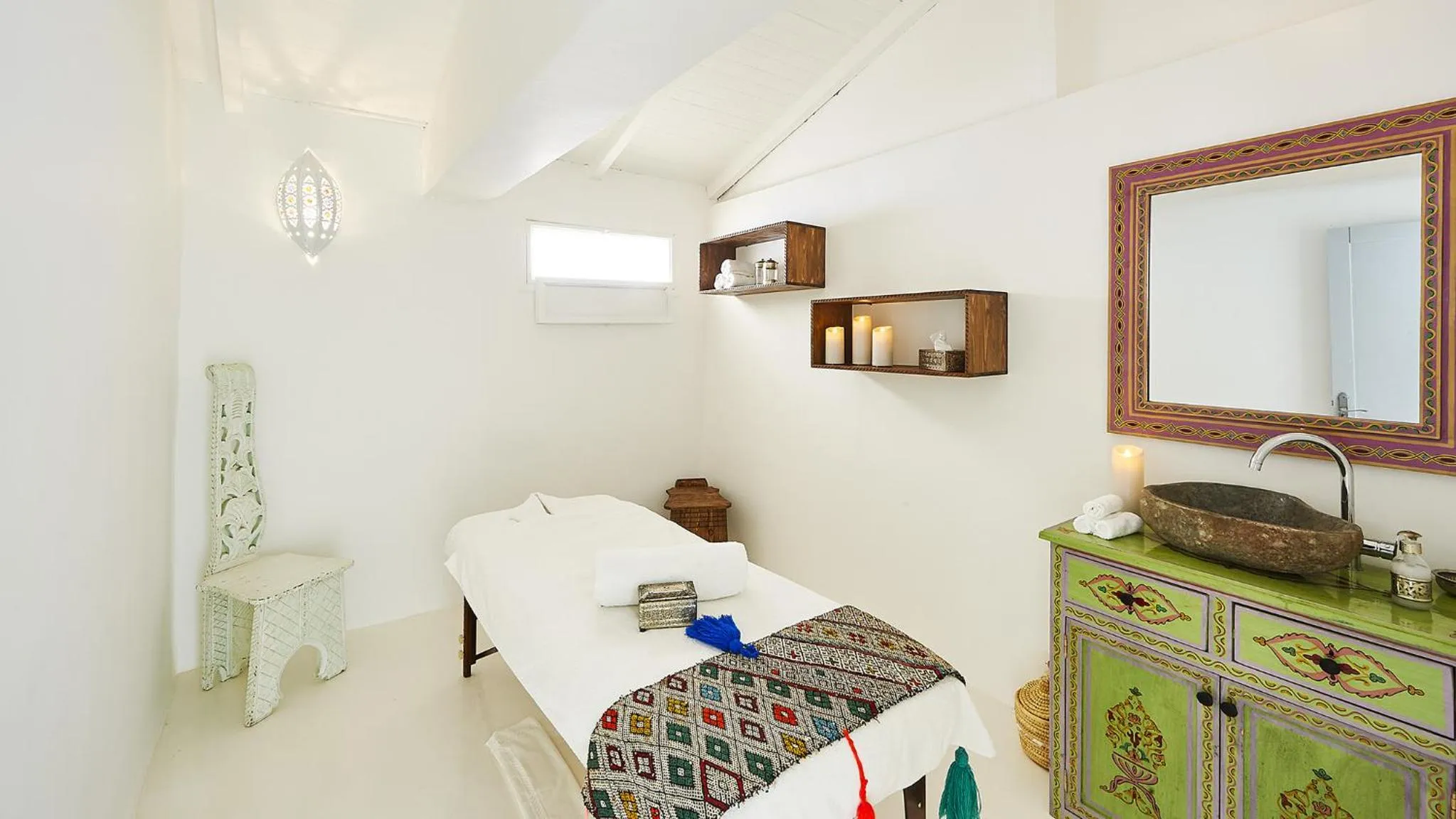 Massage, Bed in PK25 Dakhla