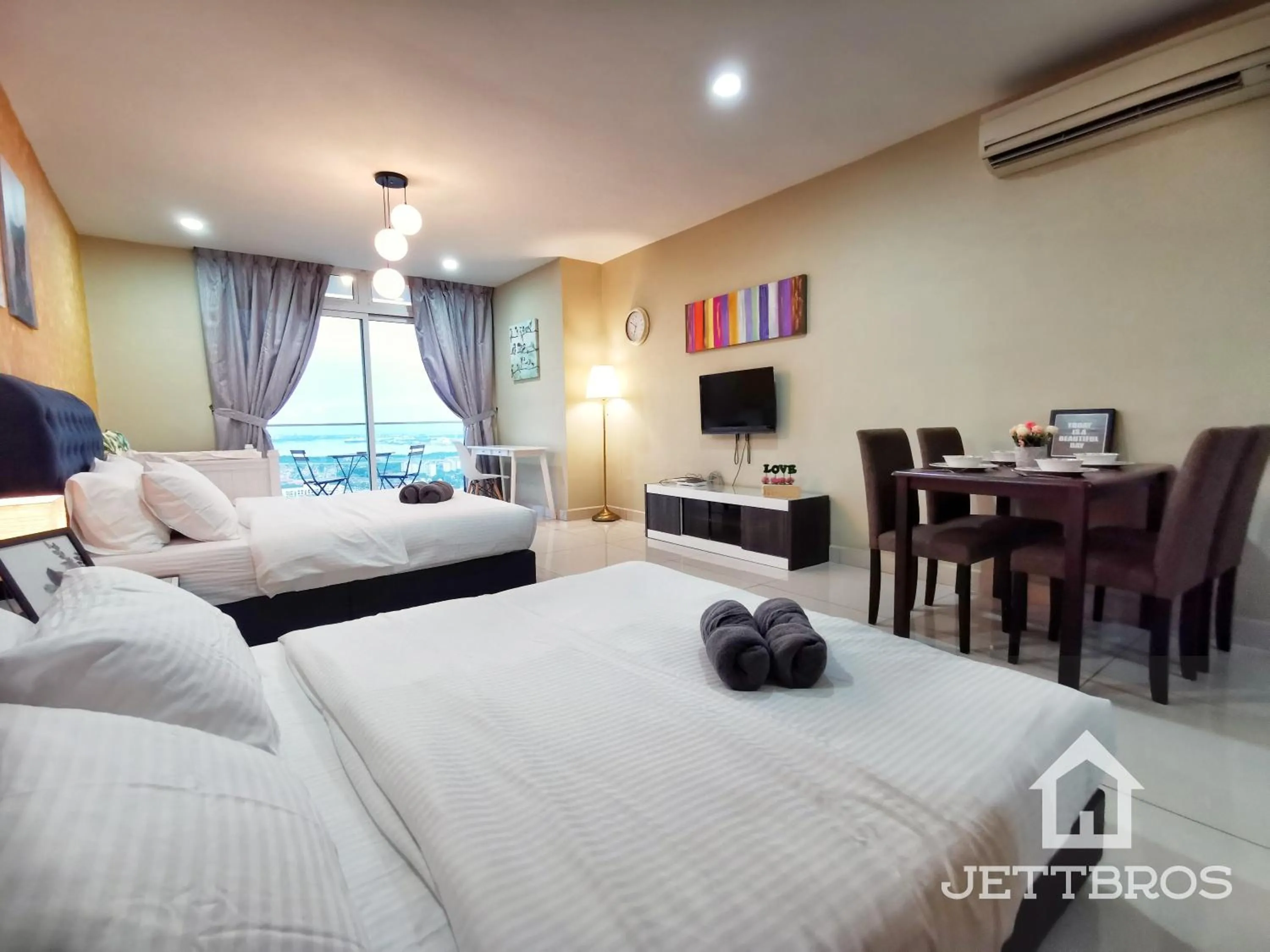 Photo of the whole room, Bed in KSL D'Esplanade By JettBros Johor Bahru