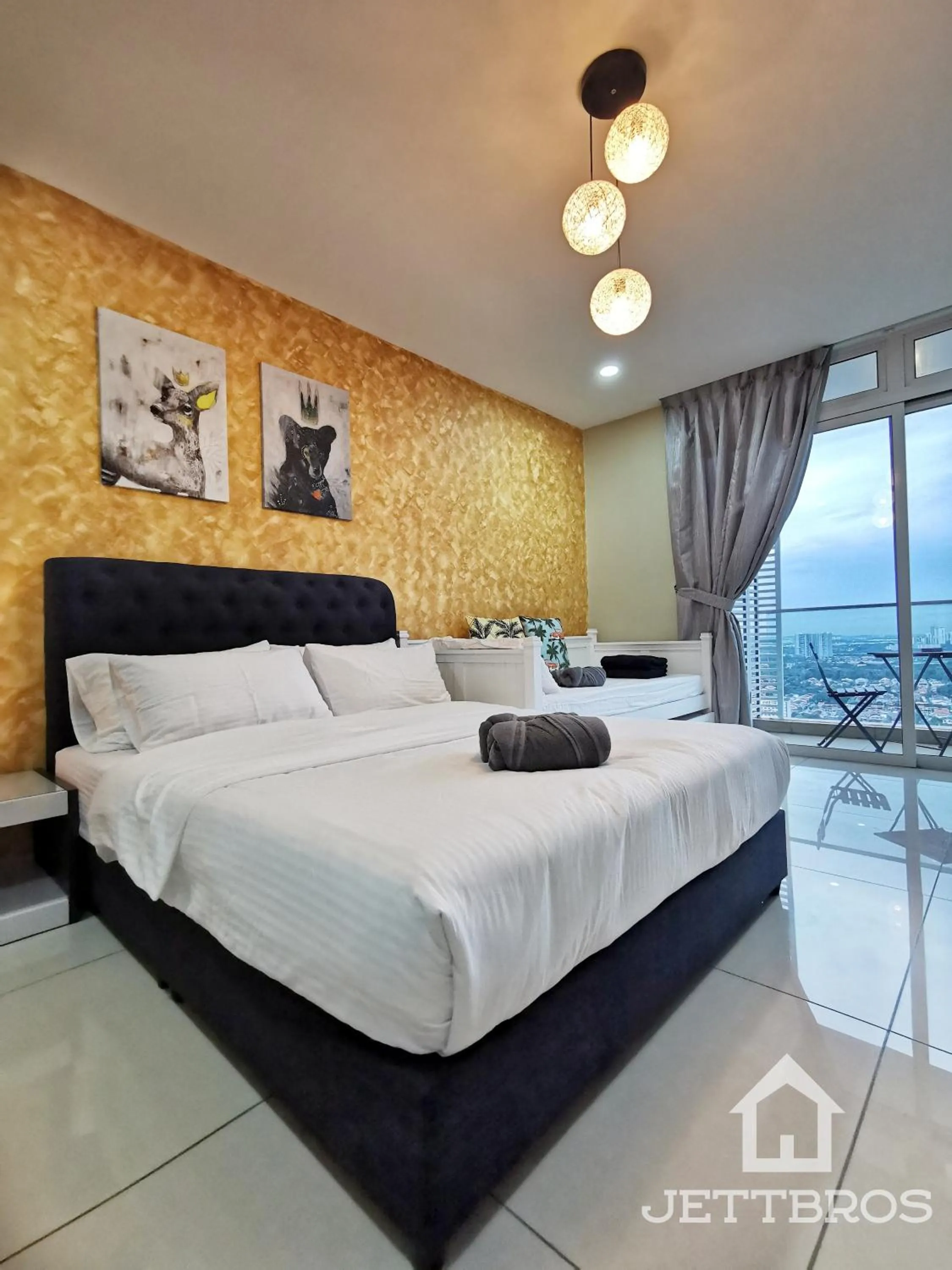 Bed in KSL D'Esplanade By JettBros Johor Bahru