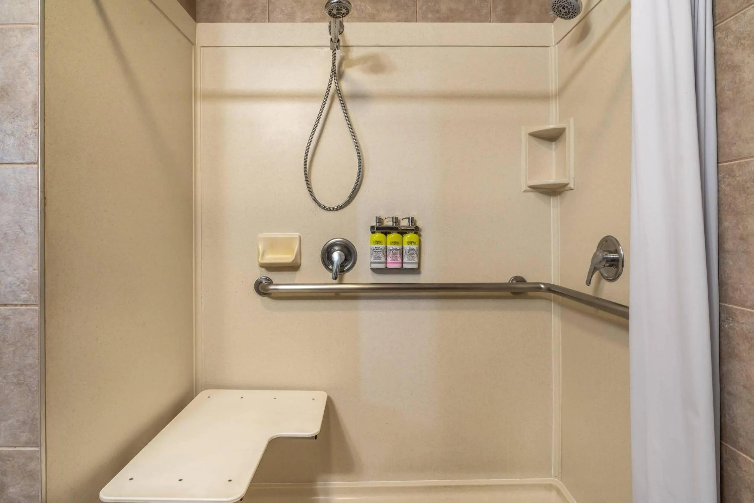 Bedroom in La Luna Inn, an Ascend Collection Hotel