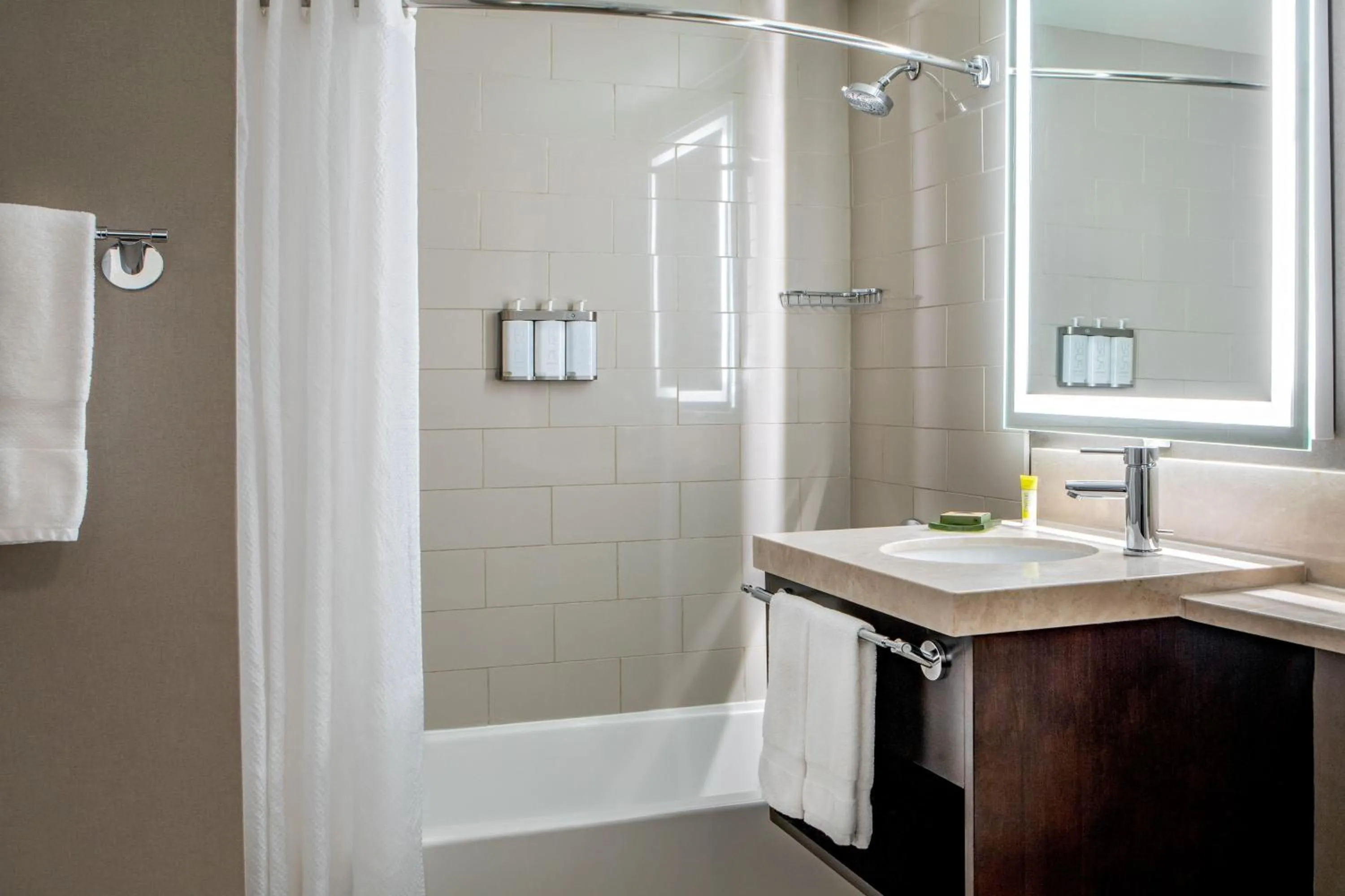 Bathroom in Hotel Adagio, Autograph Collection