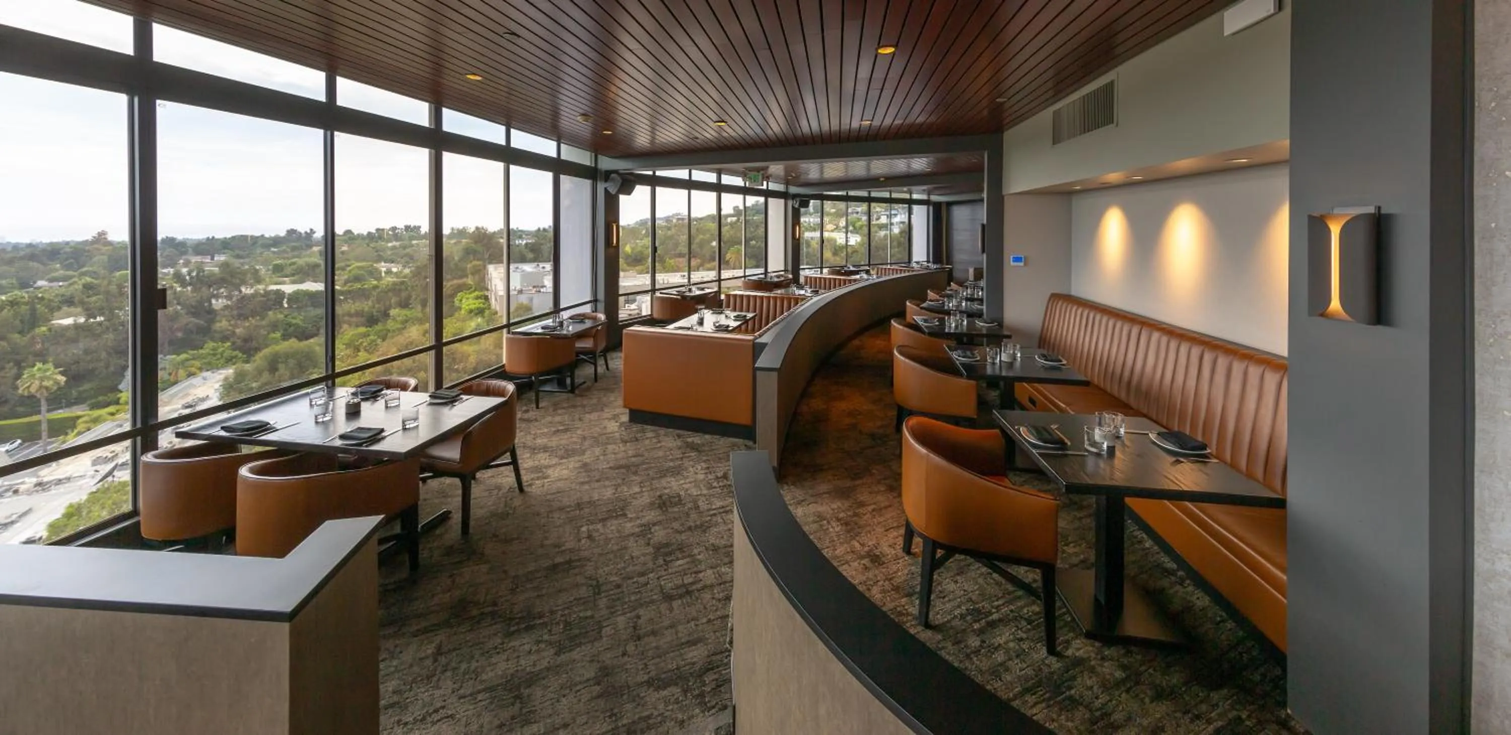 Restaurant/places to eat in Hotel Angeleno