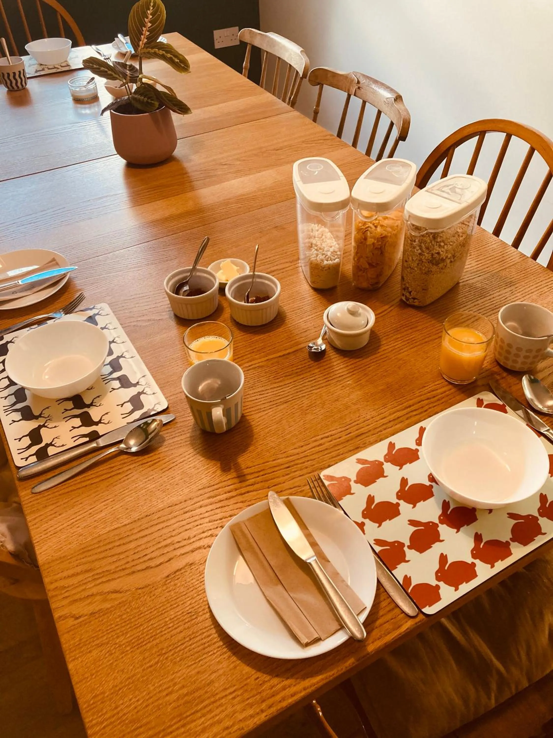 Breakfast in Altquhur Byre