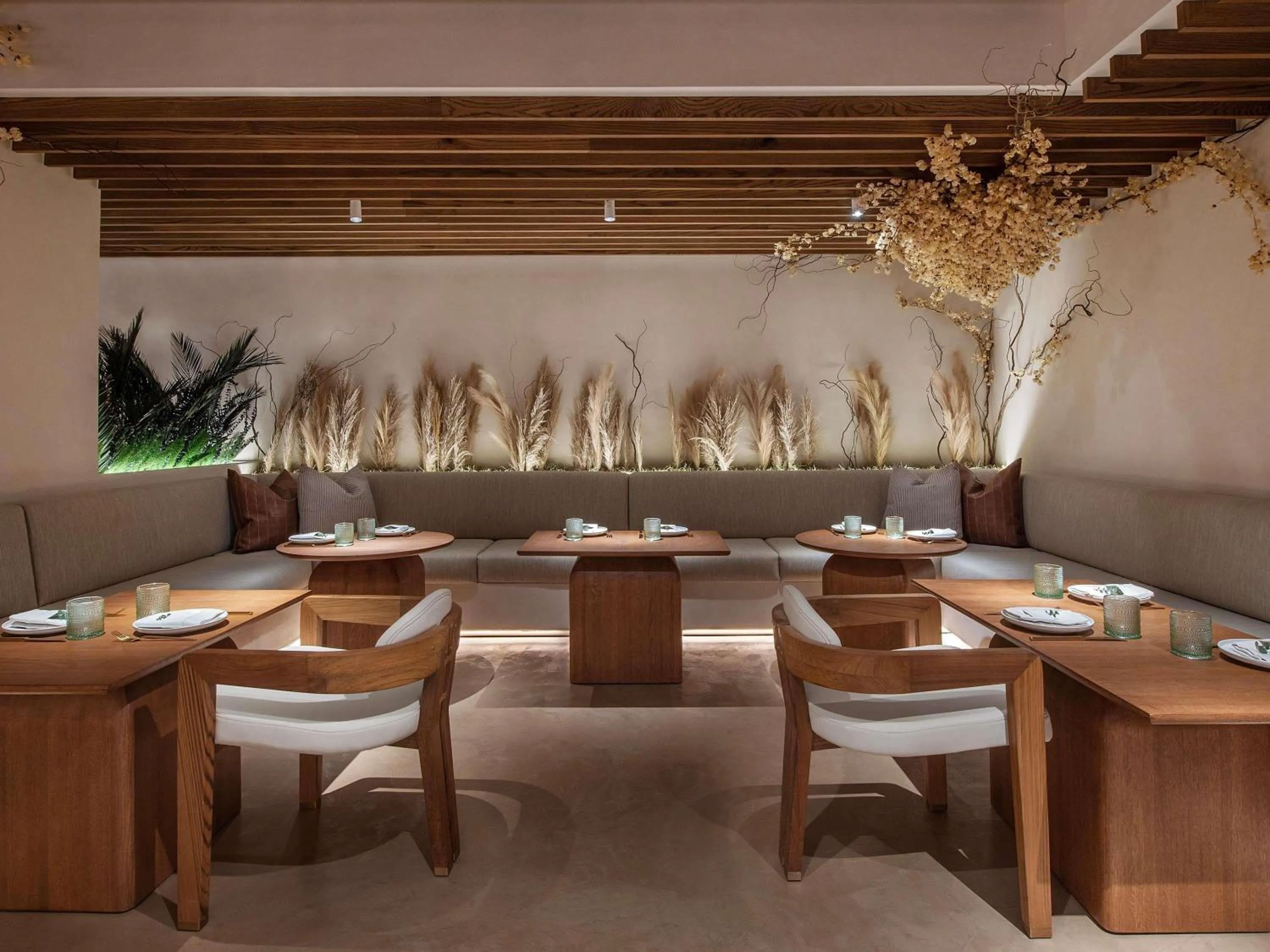 Restaurant/places to eat in Mondrian Los Angeles