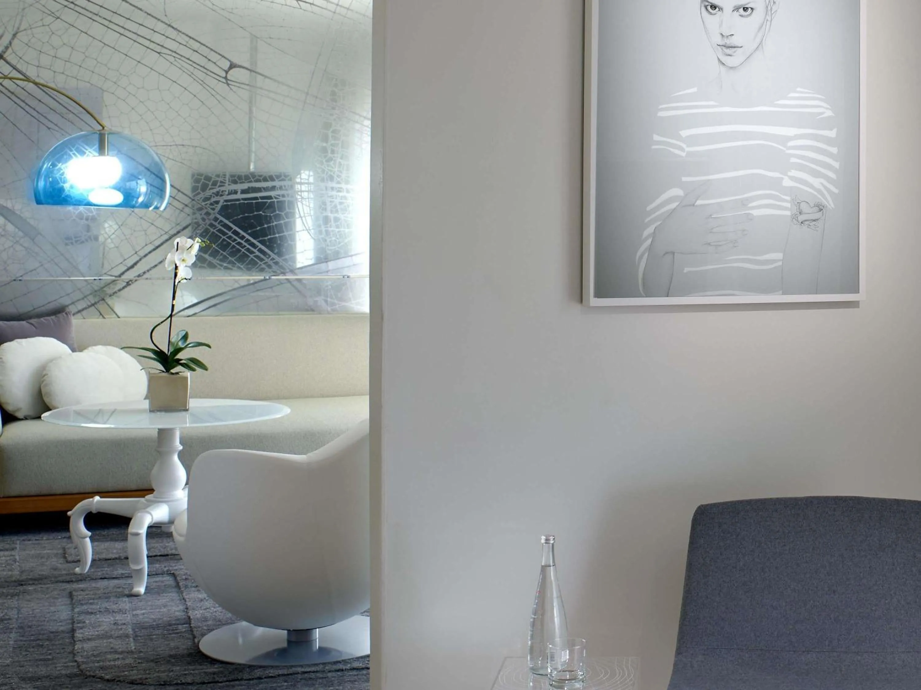 Bedroom in Mondrian Los Angeles