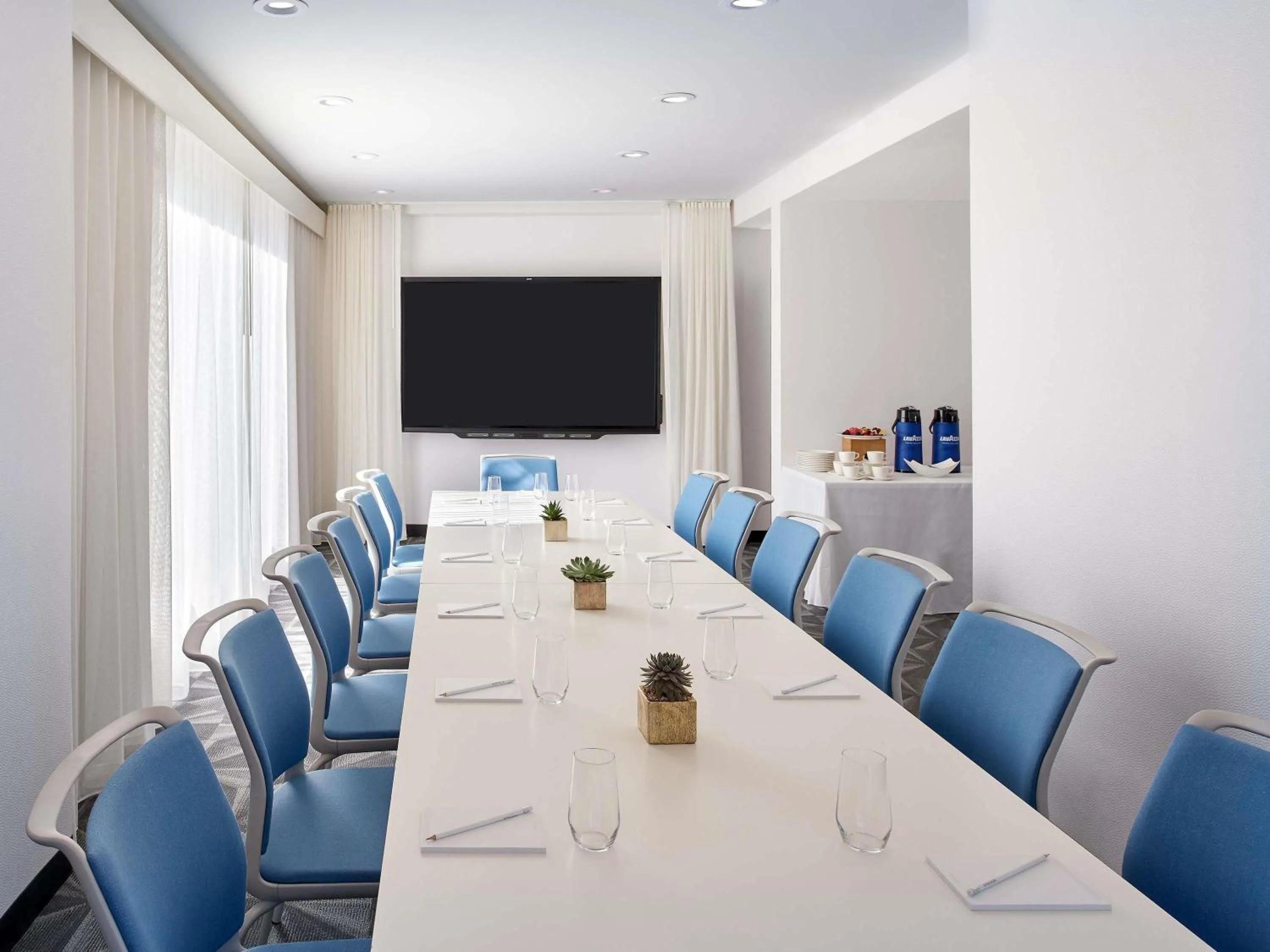 Meeting/conference room in Mondrian Los Angeles