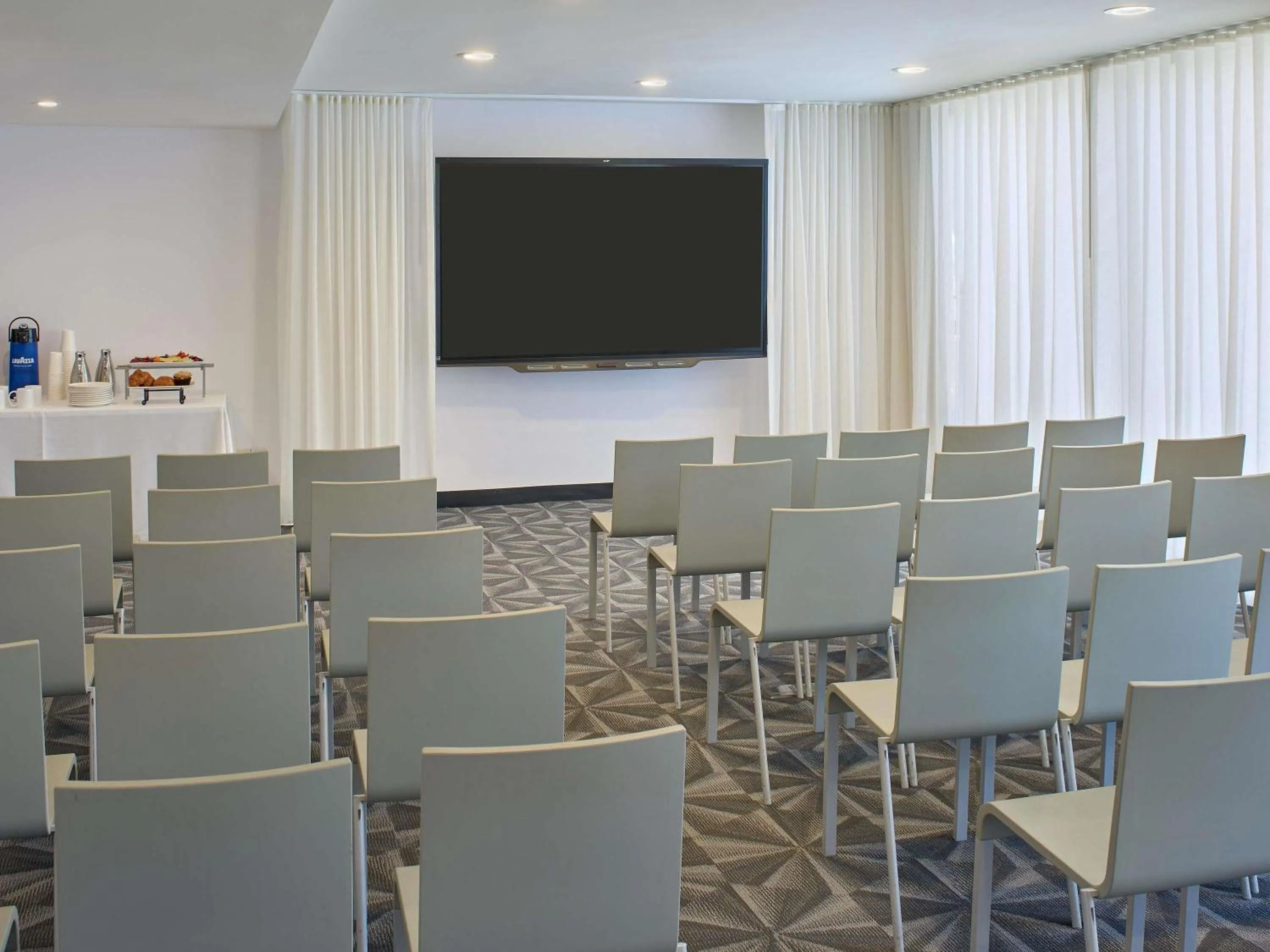 Meeting/conference room in Mondrian Los Angeles