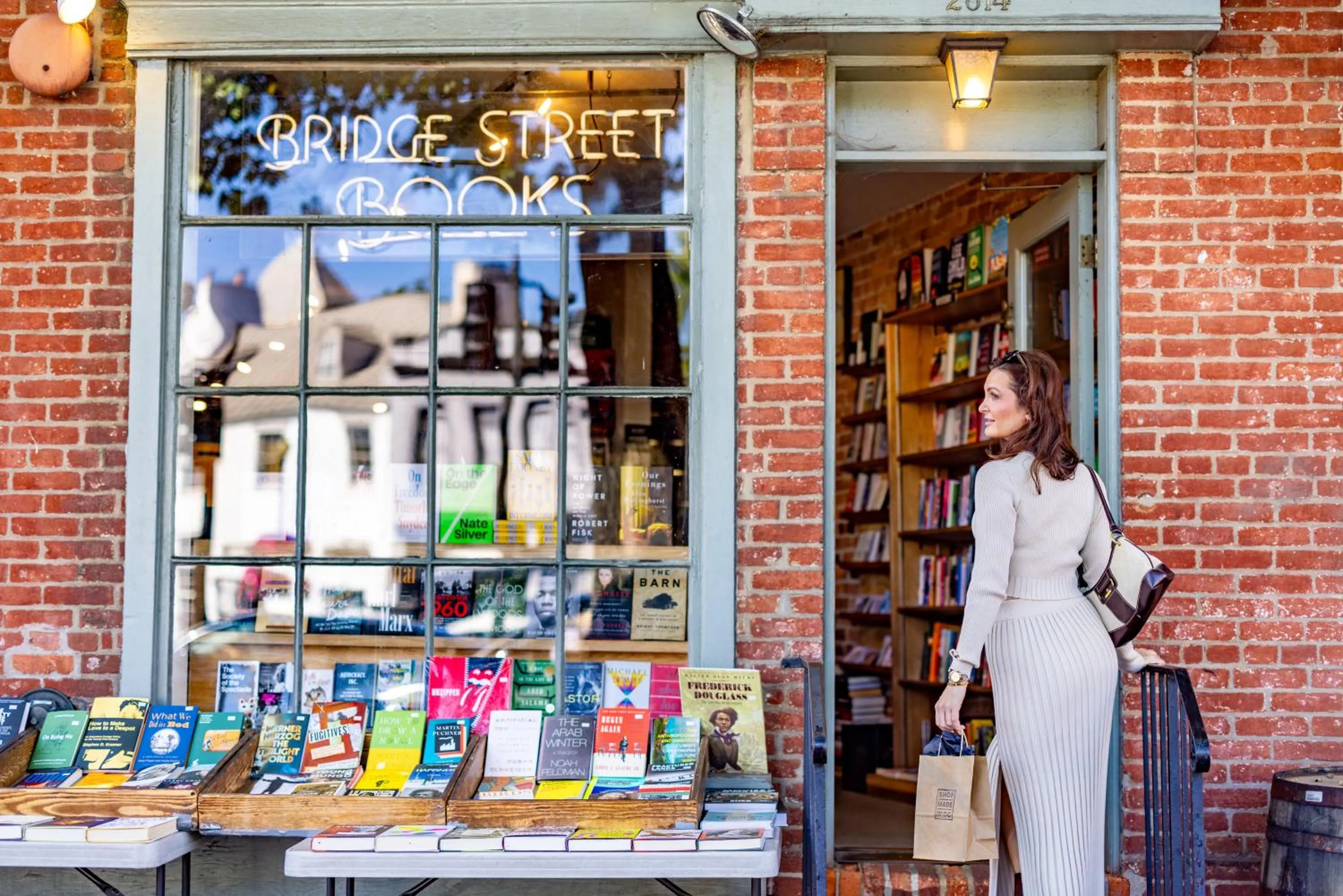 Shopping Area in Melrose Georgetown Hotel