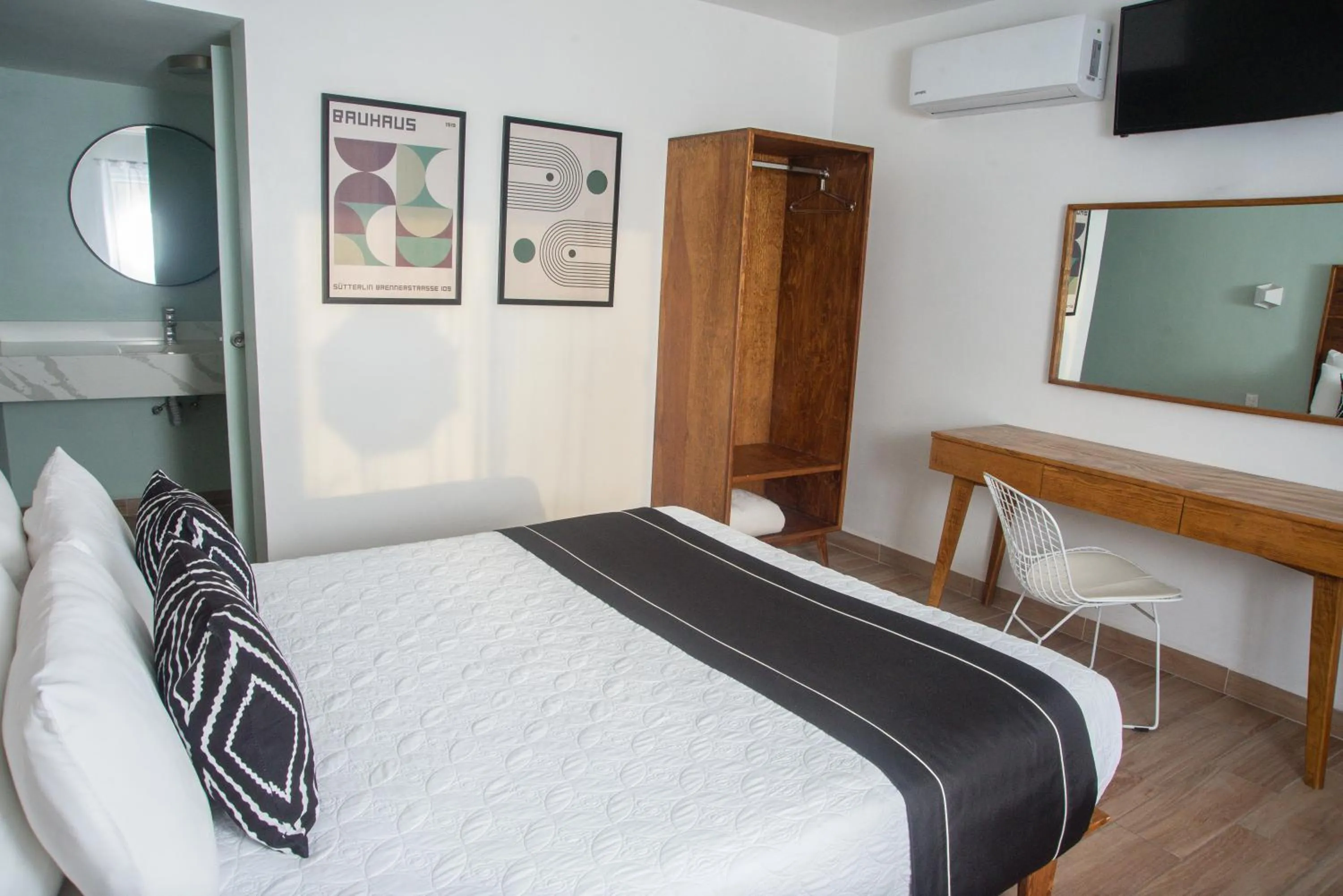 Bed in Hotel La Siesta, Gomez Palacio