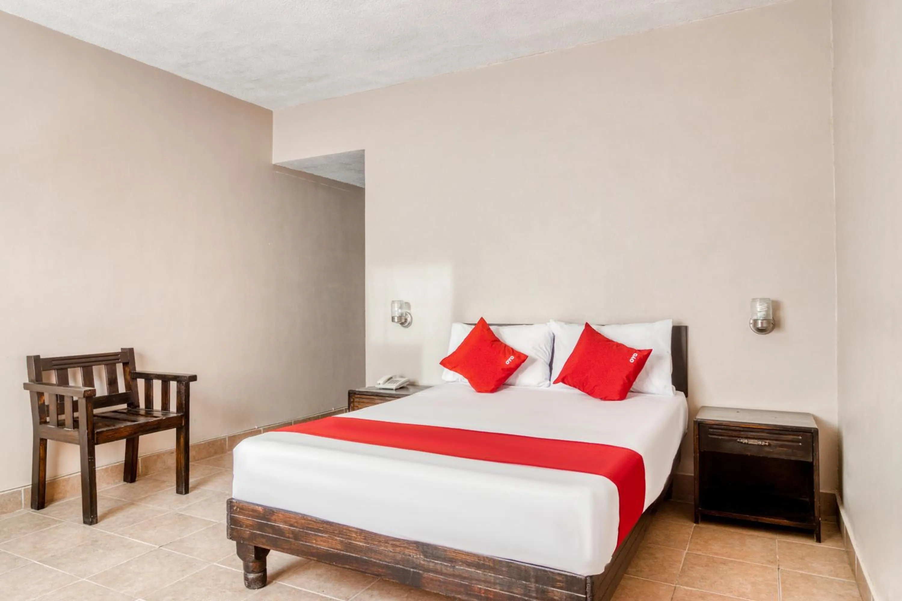 Bedroom in Capital O Hotel La Siesta, Gomez Palacio