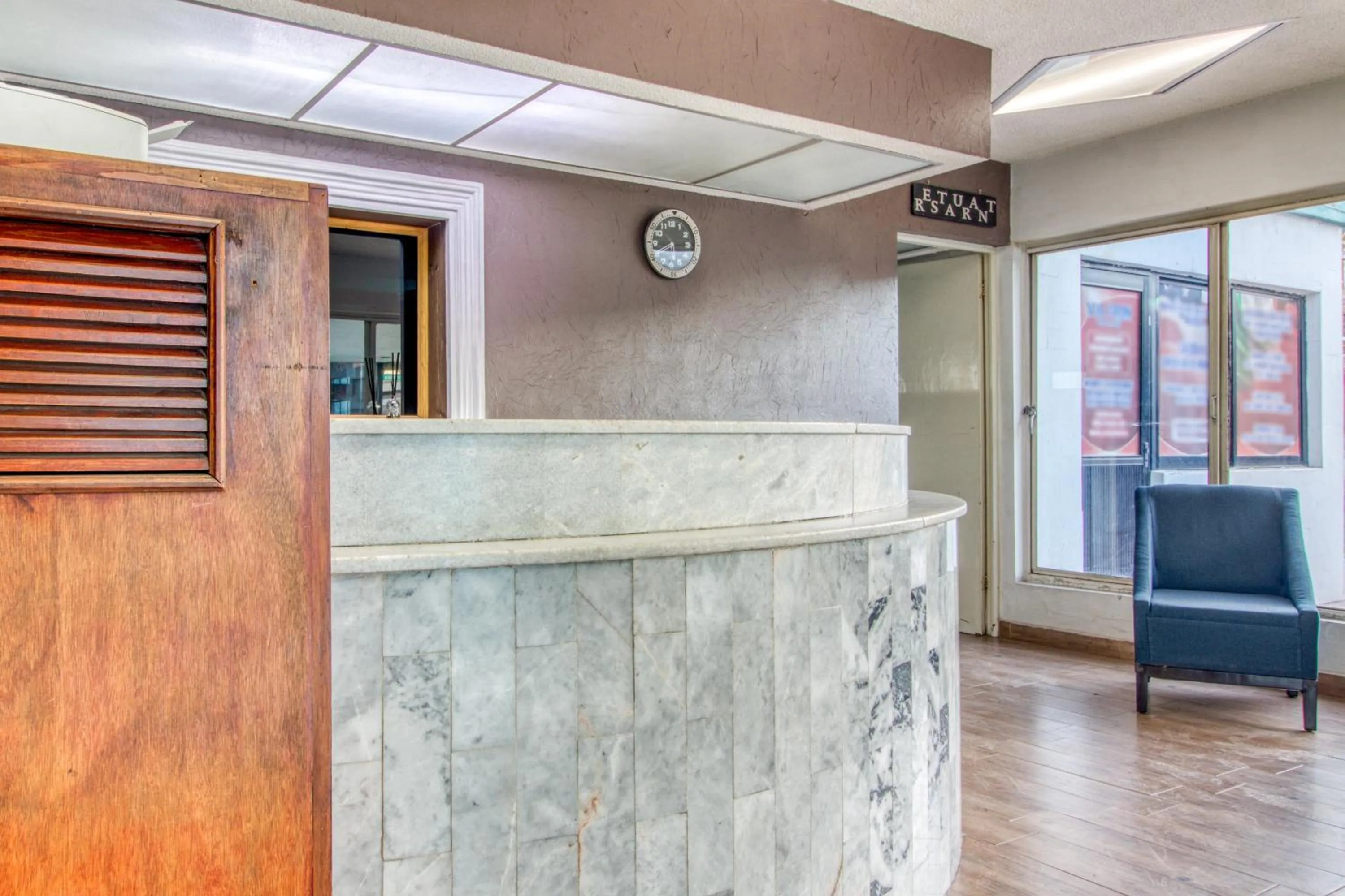 Lobby or reception in Capital O Hotel La Siesta, Gomez Palacio