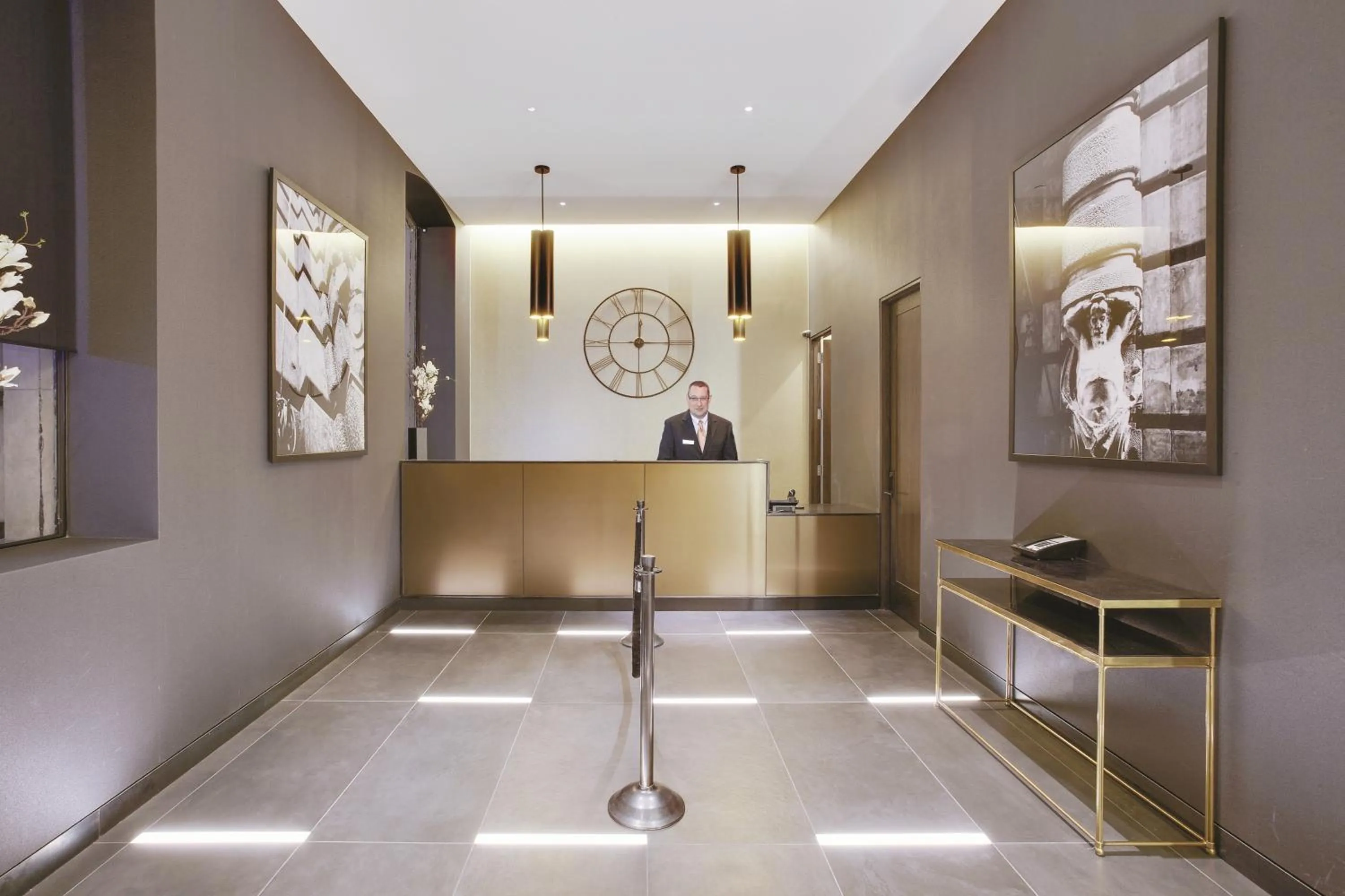 Staff in The Hotel at Fifth Avenue